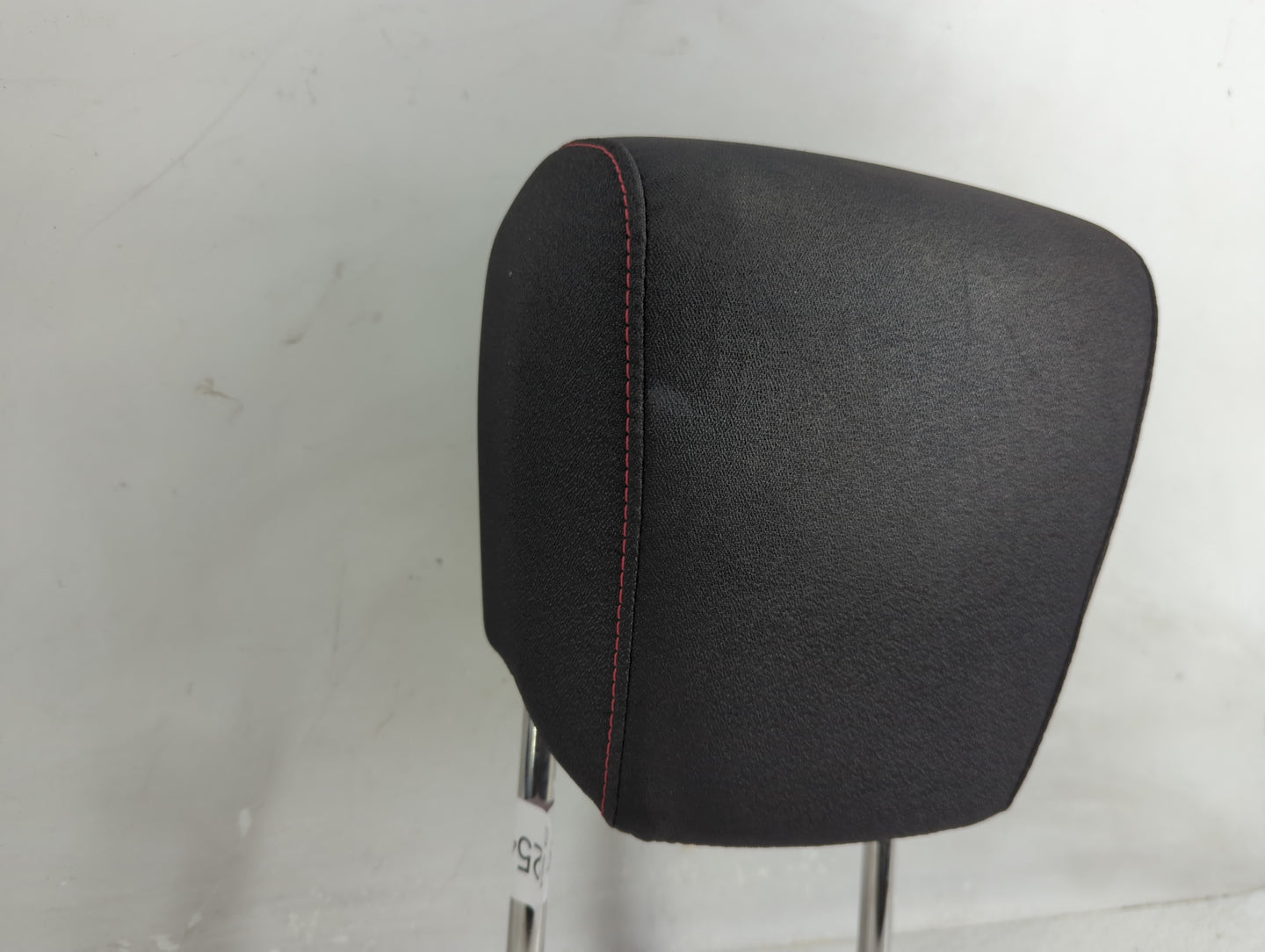 2015 Chevrolet Equinox Headrest Head Rest Front Driver Passenger Seat Fits OEM Used Auto Parts - Oemusedautoparts1.com
