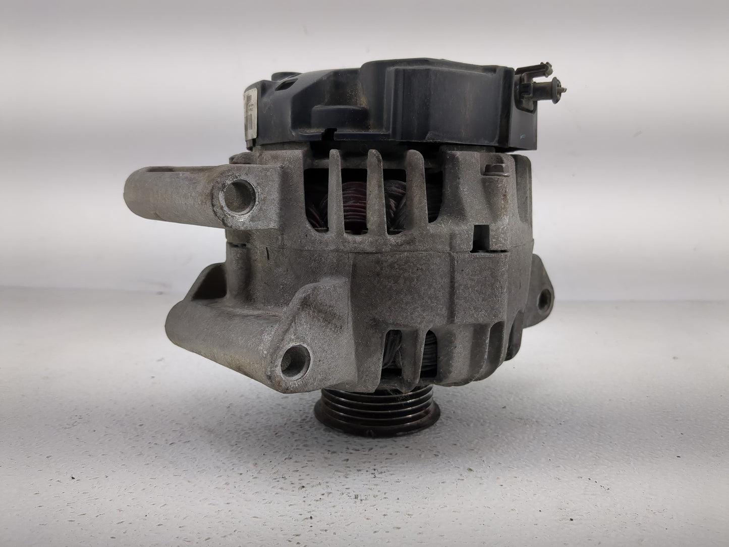 2010-2017 Chevrolet Equinox Alternator Replacement Generator Charging Assembly Engine OEM Fits OEM Used Auto Parts - Oemused