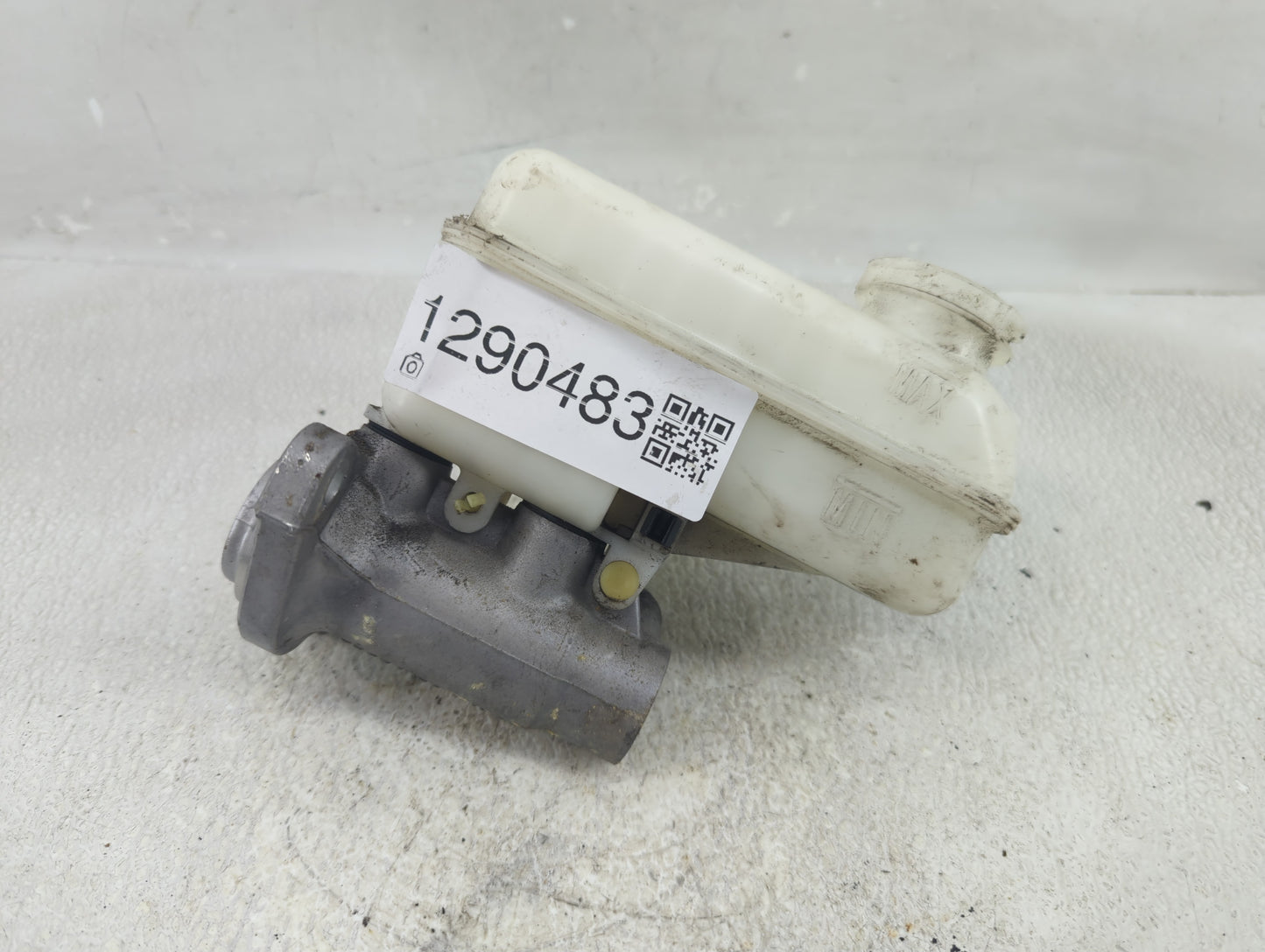 2011-2017 Chevrolet Equinox Brake Master Cylinder - Oemusedautoparts1.com
