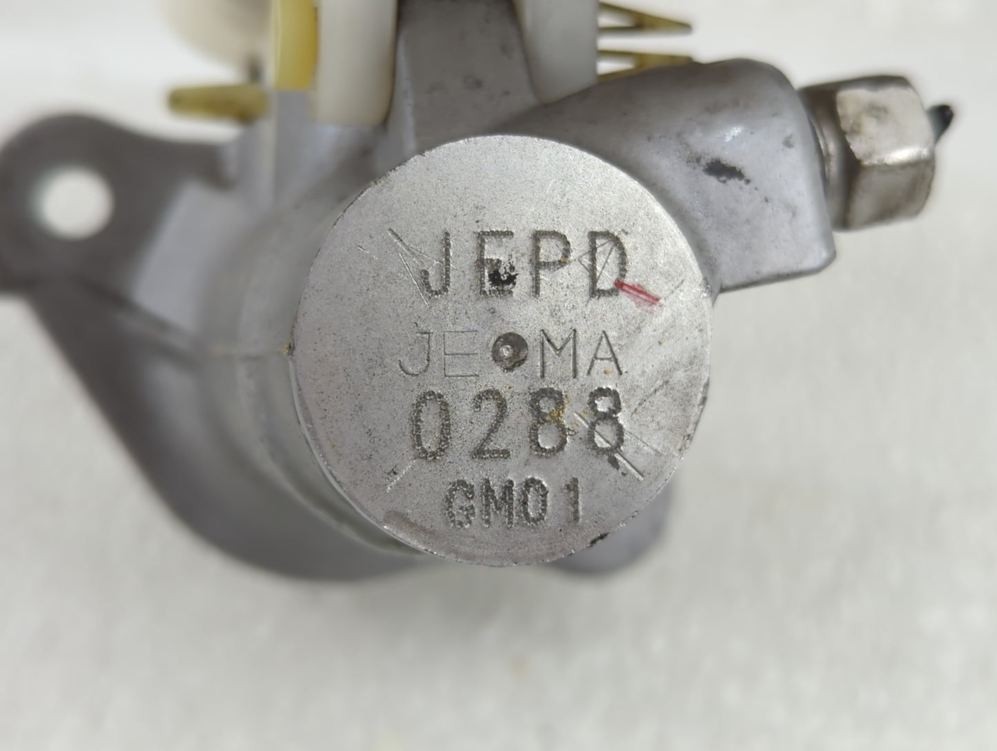 2011-2017 Chevrolet Equinox Brake Master Cylinder - Oemusedautoparts1.com