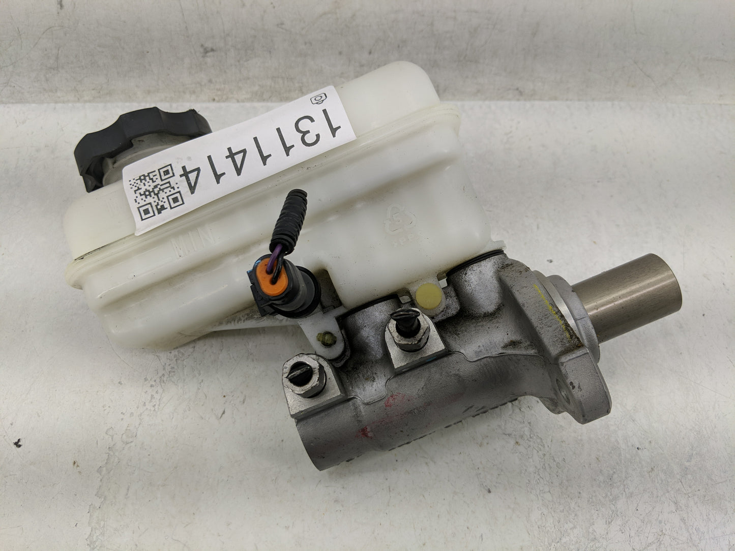2011-2017 Chevrolet Equinox Brake Master Cylinder - Oemusedautoparts1.com