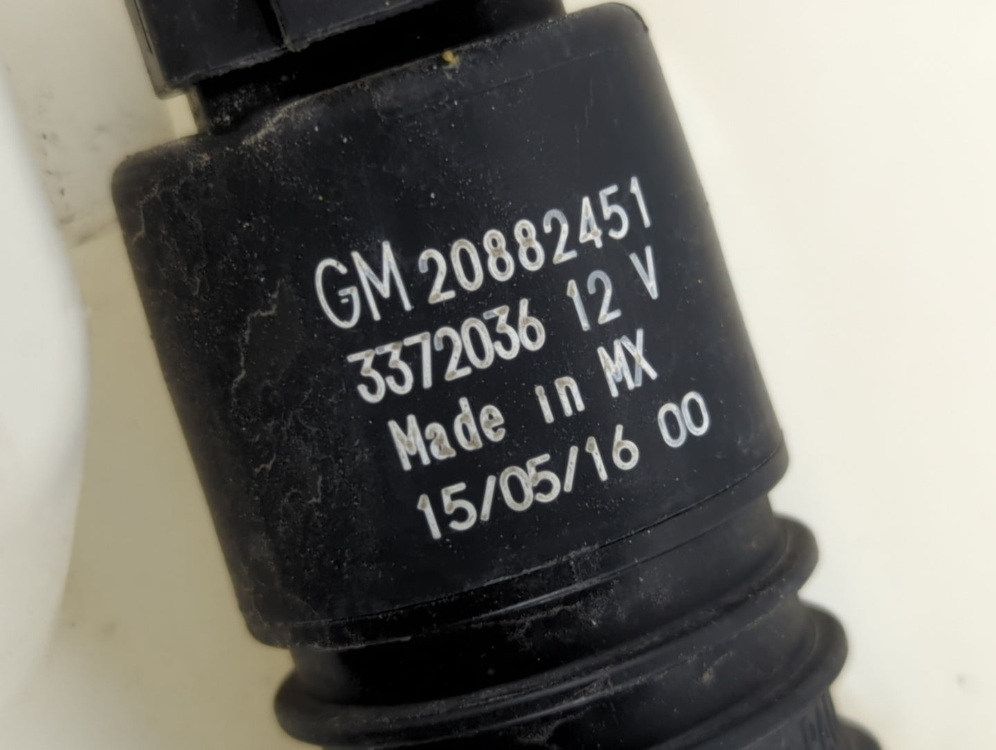 2010-2017 Chevrolet Equinox Windshield Washer Fluid Reservoir Bottle Oem - Oemusedautoparts1.com