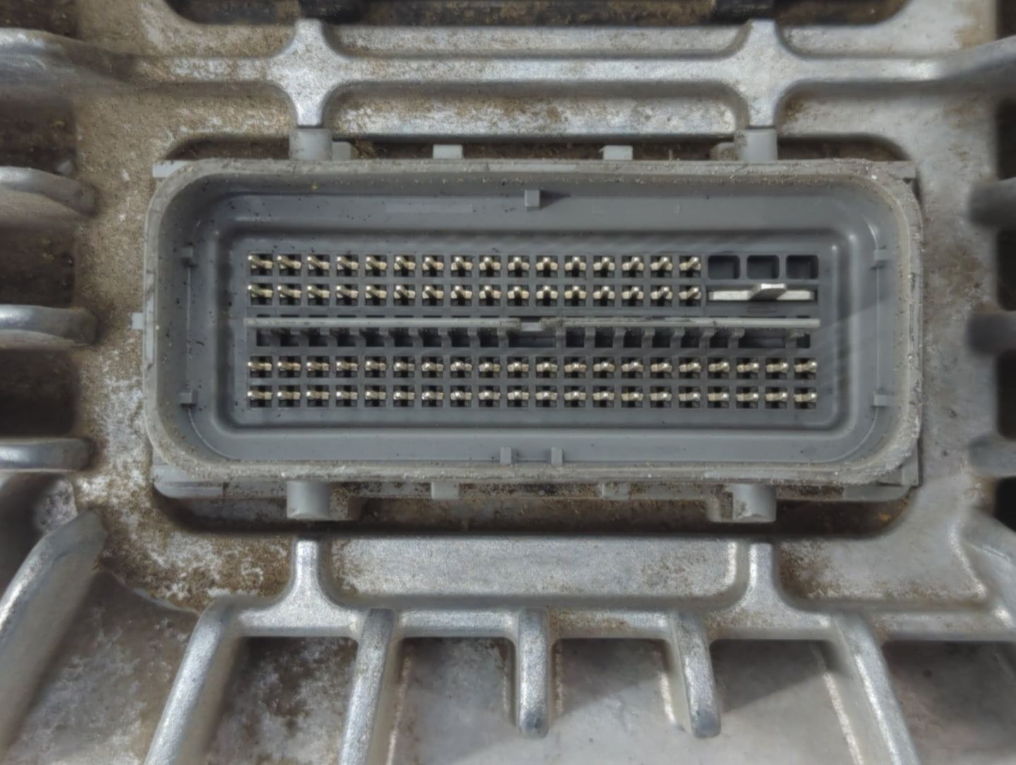 2013-2016 Chevrolet Equinox PCM Engine Control Computer ECU ECM PCU OEM P/N:12651807 Fits Fits 2013 2014 2015 2016 OEM Used 