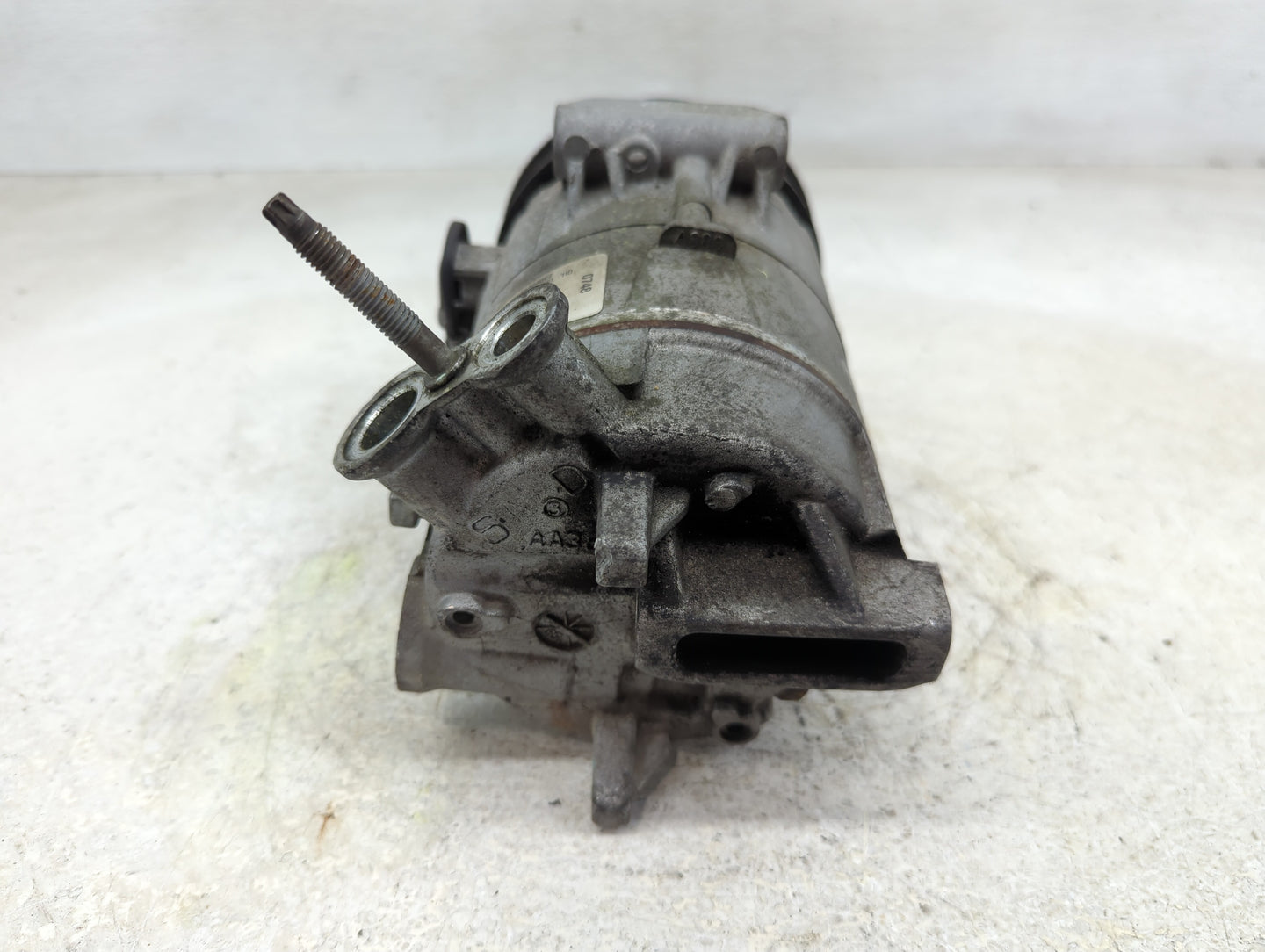2015-2017 Chevrolet Equinox Air Conditioning A/c Ac Compressor Oem - Oemusedautoparts1.com
