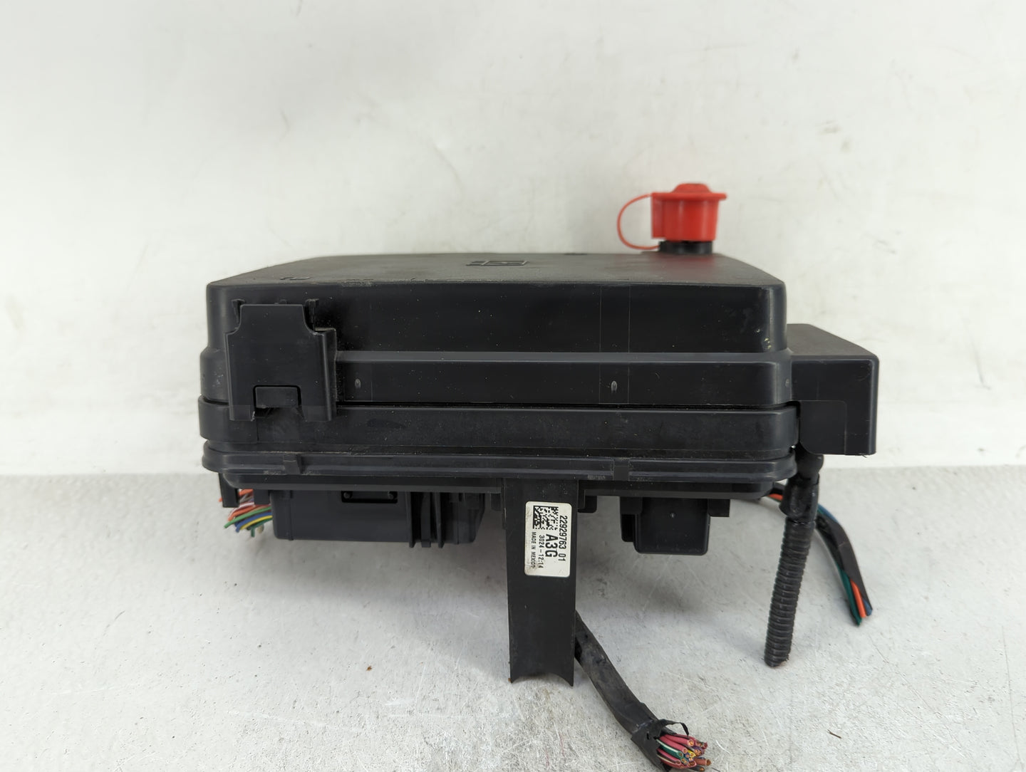 2013-2016 Chevrolet Equinox Fusebox Fuse Box Panel Relay Module Fits Fits 2013 2014 2015 2016 OEM Used Auto Parts - Oemuseda