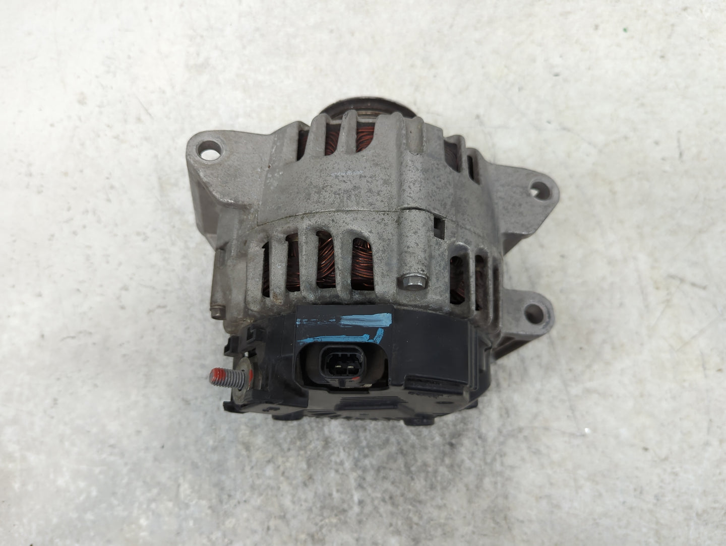 2010-2017 Chevrolet Equinox Alternator Replacement Generator Charging Assembly Engine OEM P/N:13588328 Fits OEM Used Auto Pa