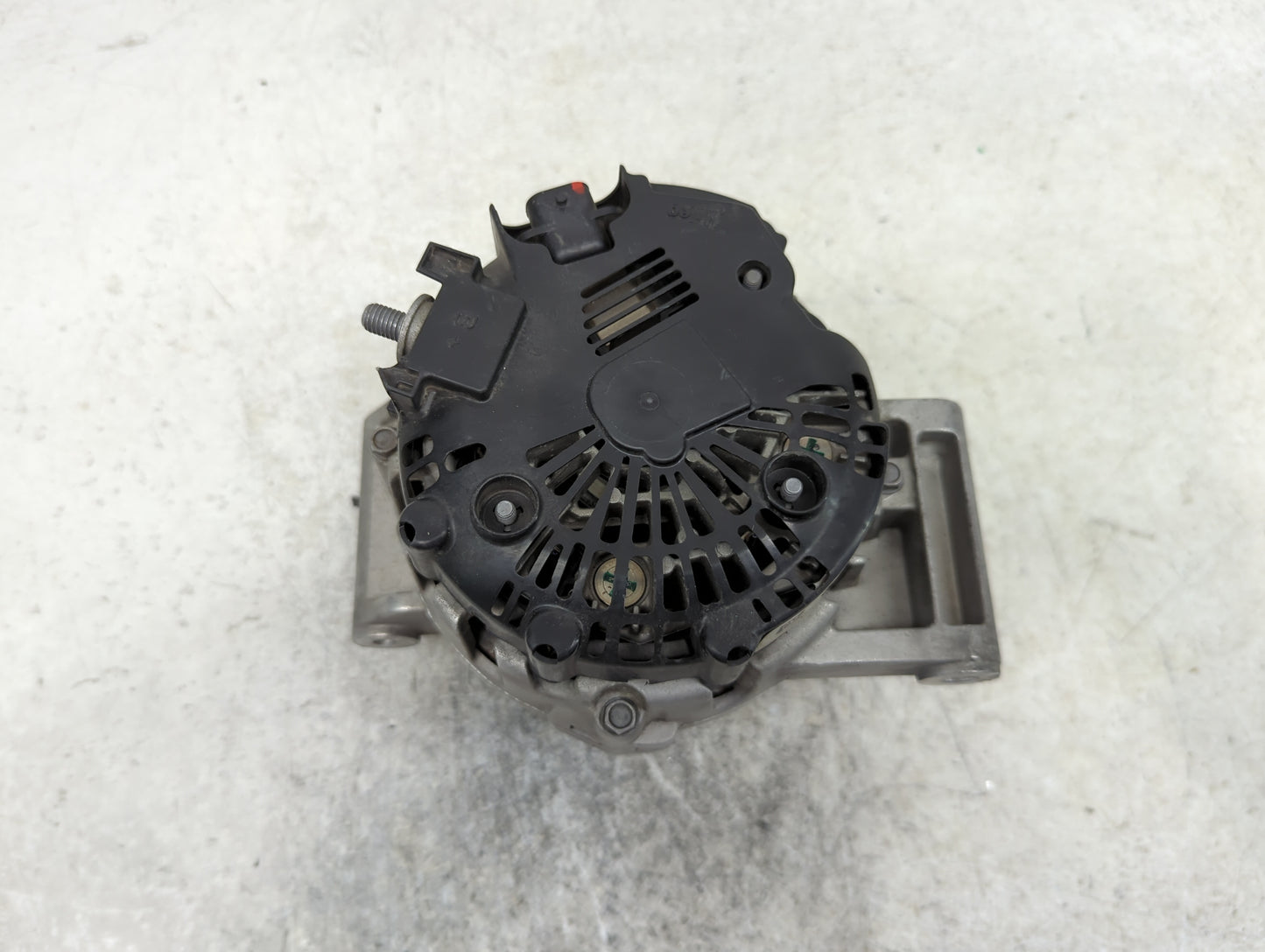 2010-2017 Chevrolet Equinox Alternator Replacement Generator Charging Assembly Engine OEM P/N:13588328 Fits OEM Used Auto Pa