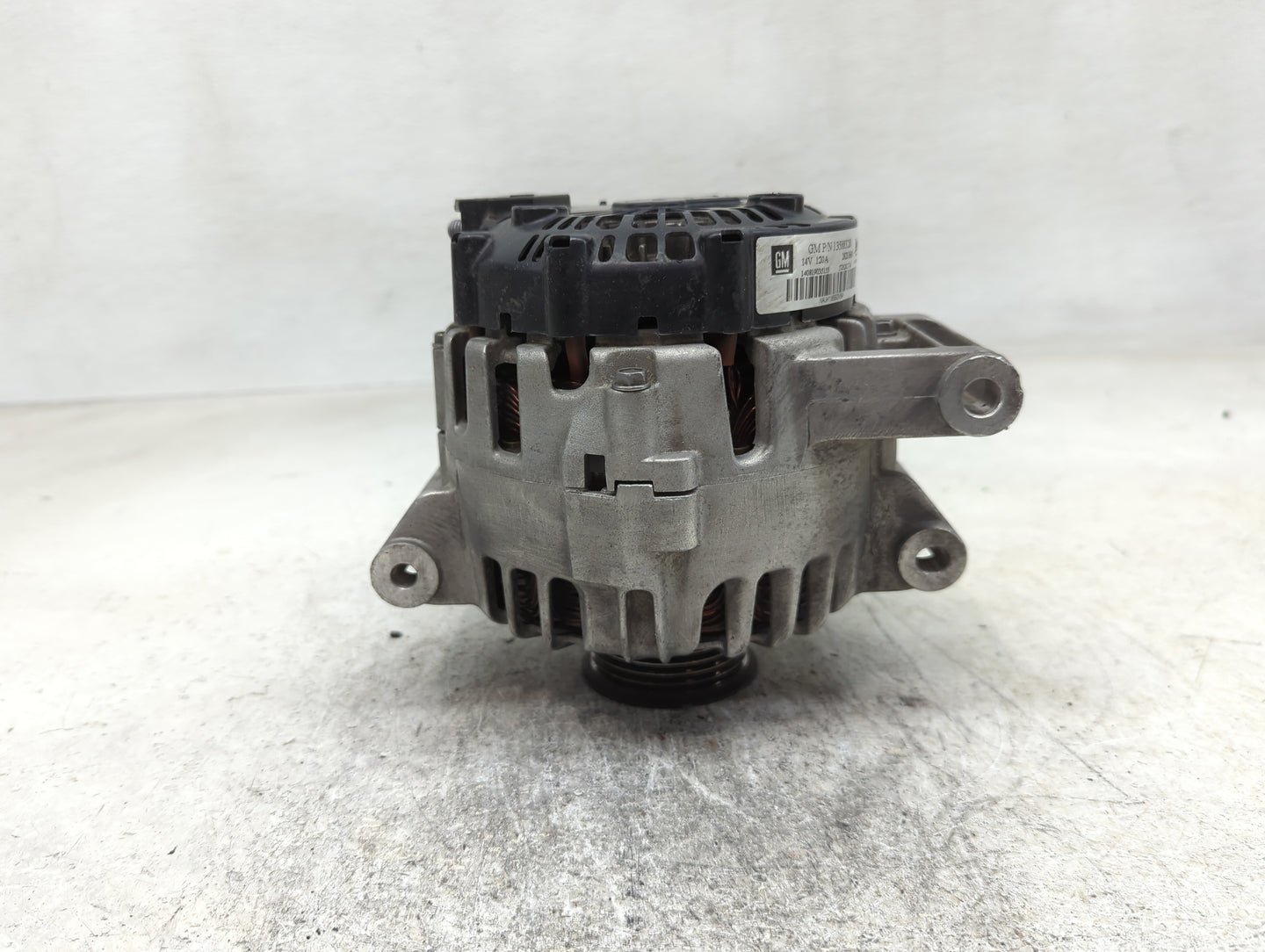 2010-2017 Chevrolet Equinox Alternator Replacement Generator Charging Assembly Engine OEM P/N:13588328 Fits OEM Used Auto Pa