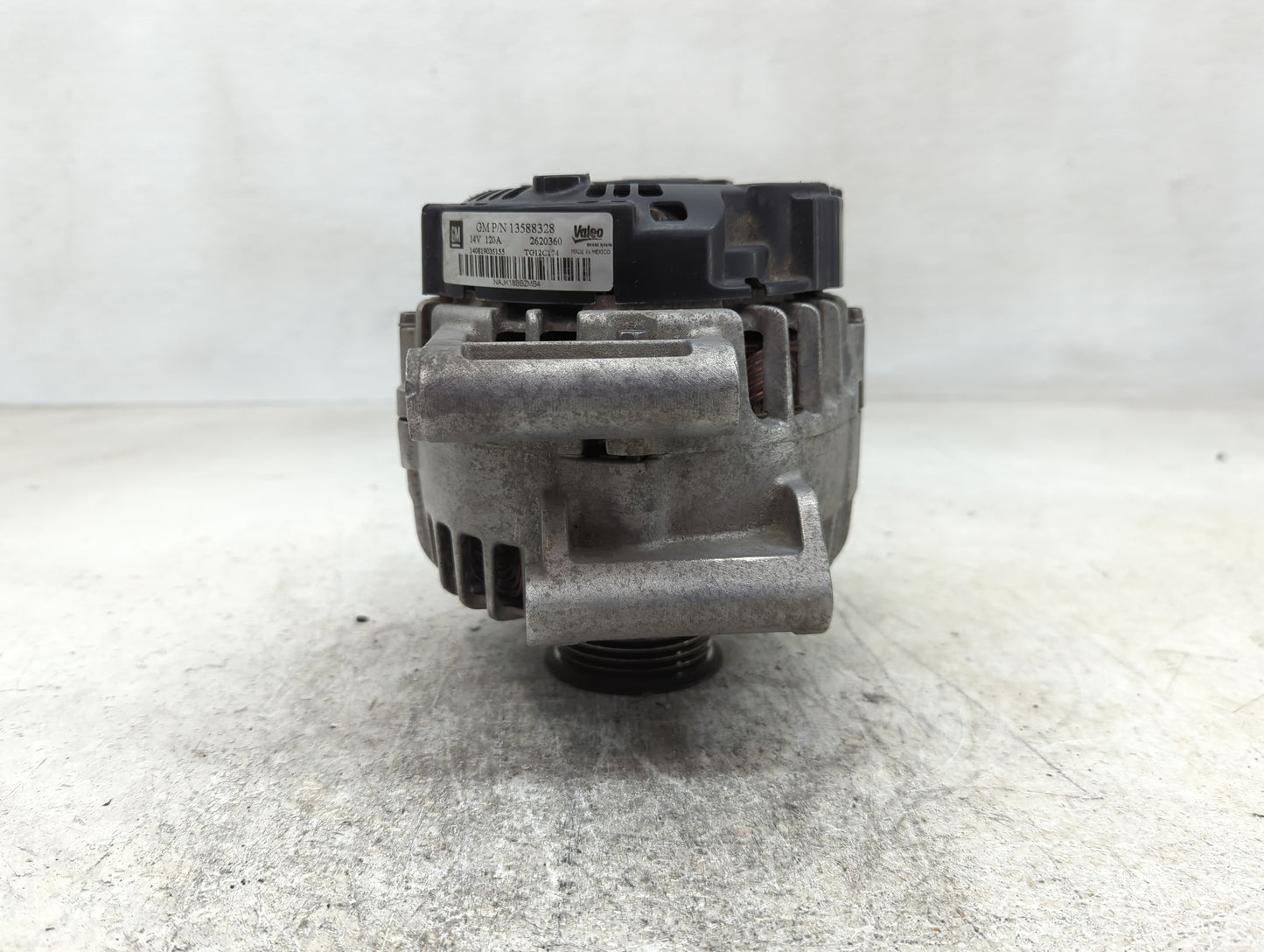 2010-2017 Chevrolet Equinox Alternator Replacement Generator Charging Assembly Engine OEM P/N:13588328 Fits OEM Used Auto Pa