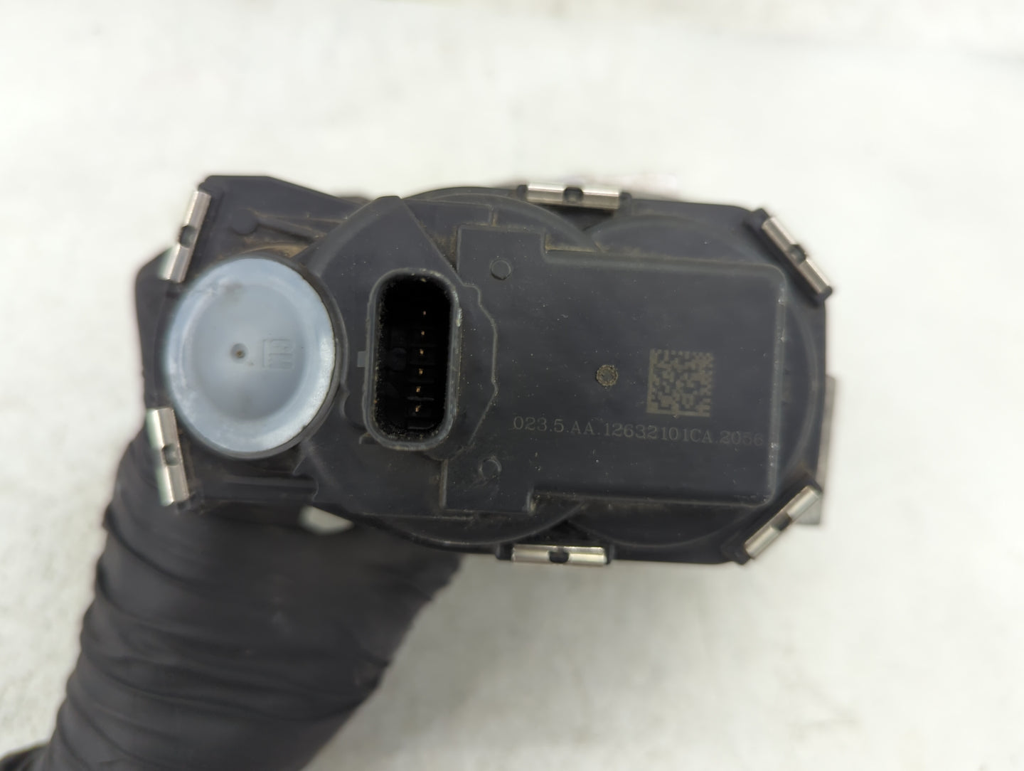 2012-2015 Chevrolet Equinox Throttle Body P/N:12632101CA Fits Fits 2012 2013 2014 2015 OEM Used Auto Parts - Oemusedautopart