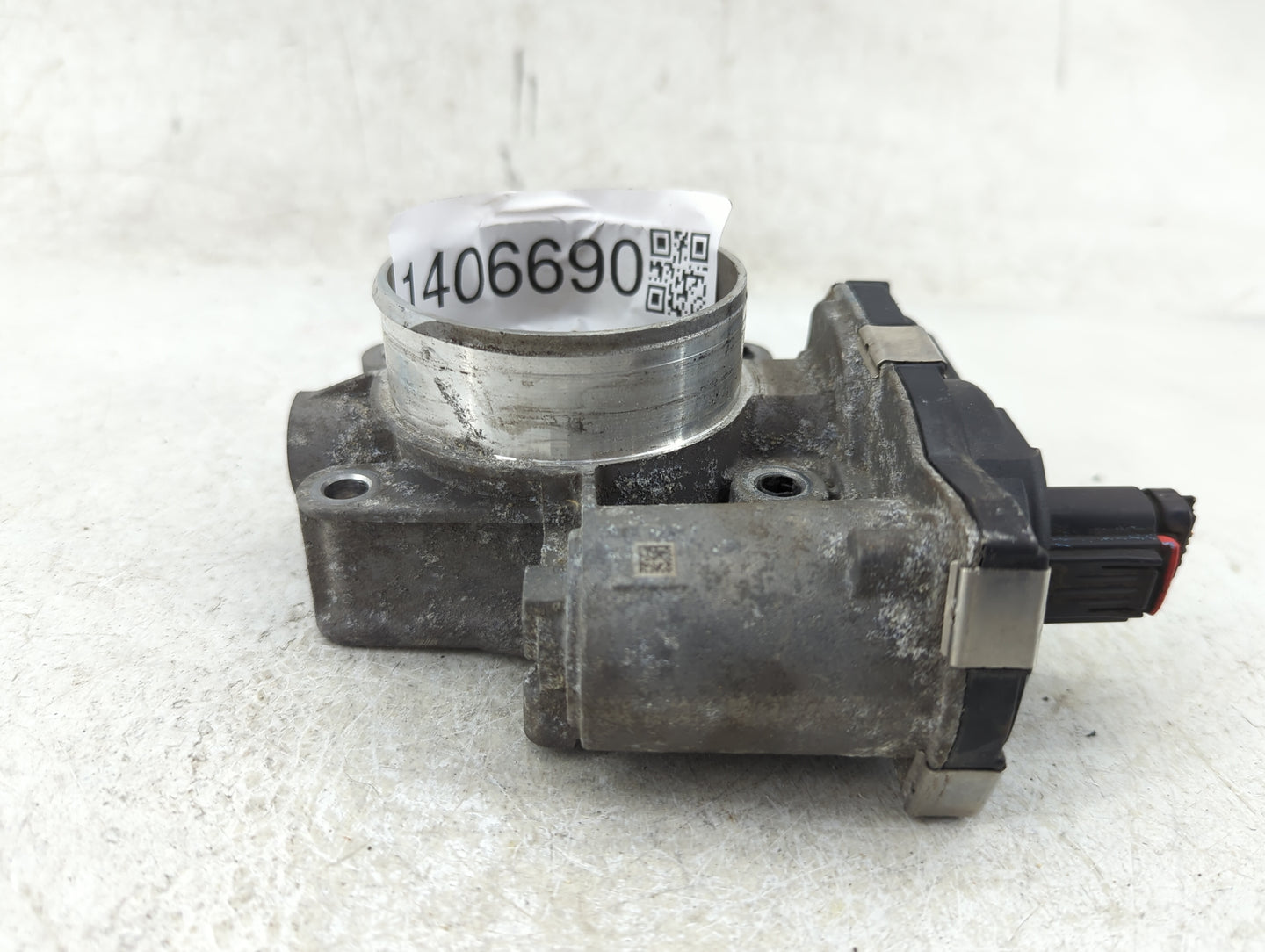 2012-2015 Chevrolet Equinox Throttle Body P/N:12632101CA Fits Fits 2012 2013 2014 2015 OEM Used Auto Parts - Oemusedautopart
