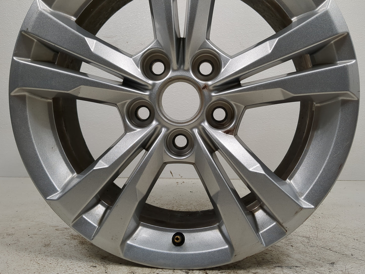 2010-2017 Chevrolet Equinox Oem Wheel Rim 1410500 - Oemusedautoparts1.com