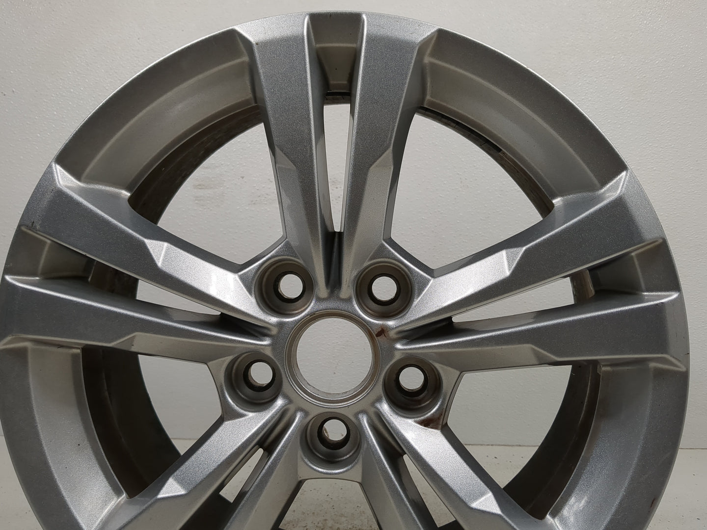 2010-2017 Chevrolet Equinox Oem Wheel Rim 1410500 - Oemusedautoparts1.com