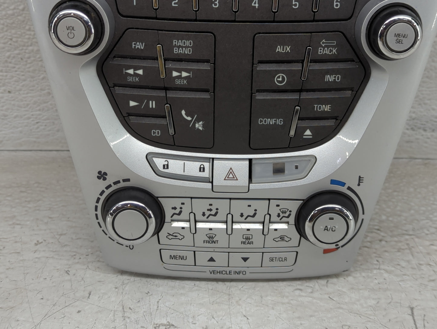 2012-2015 Chevrolet Equinox Radio Control Panel - Oemusedautoparts1.com