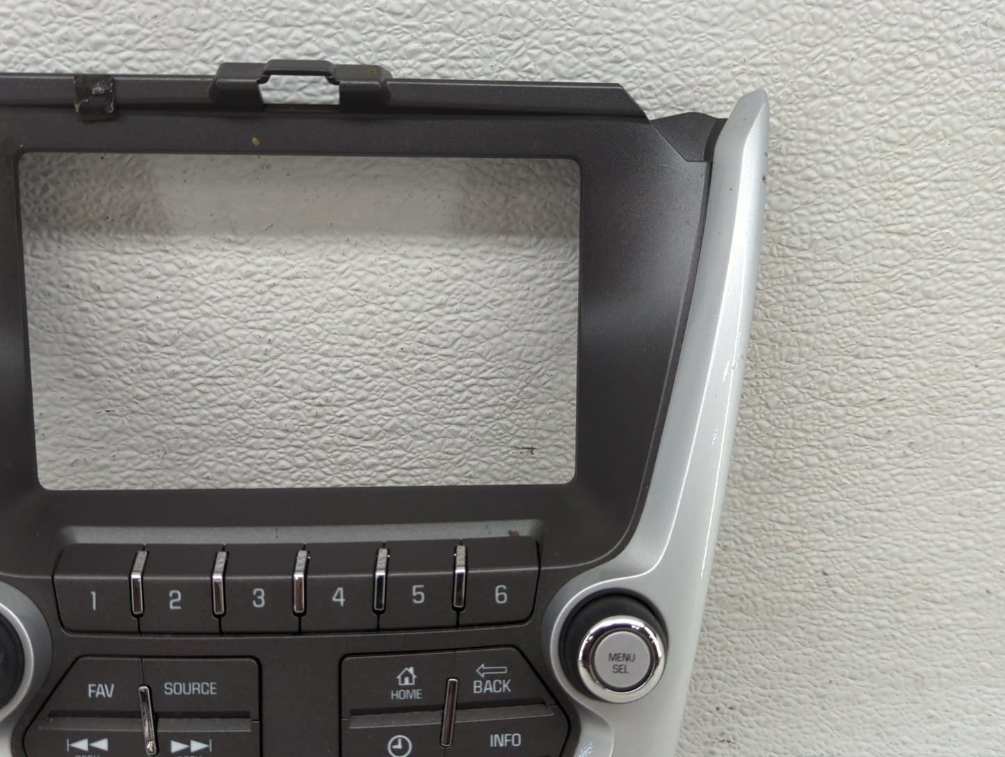 2012-2015 Chevrolet Equinox Radio Control Panel - Oemusedautoparts1.com