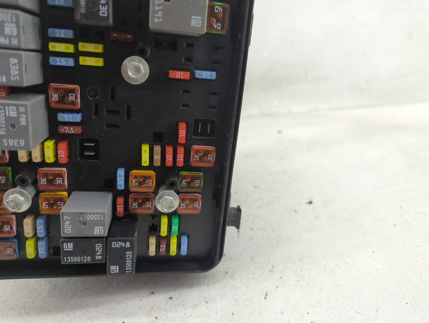 2013-2016 Chevrolet Equinox Fusebox Fuse Box Panel Relay Module P/N:22929763 01 Fits Fits 2013 2014 2015 2016 OEM Used Auto 