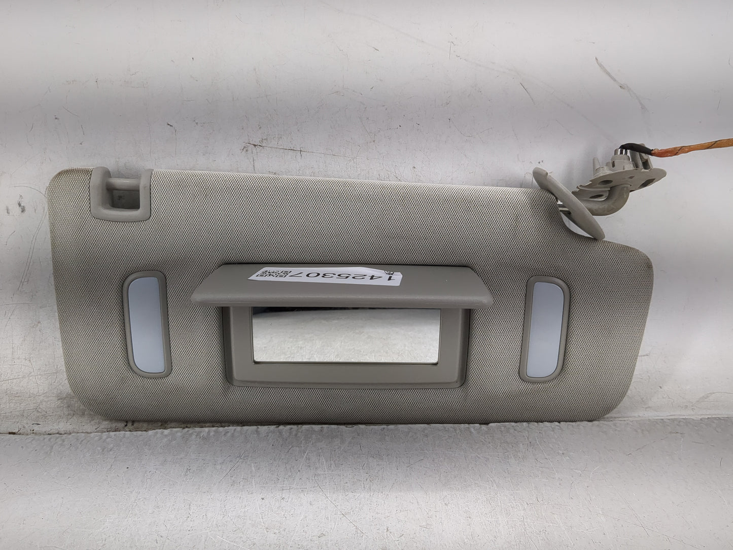 2010-2017 Chevrolet Equinox Sun Visor Shade Replacement Passenger Right Mirror Fits Fits 2010 2011 2012 2013 2014 2015 2016 