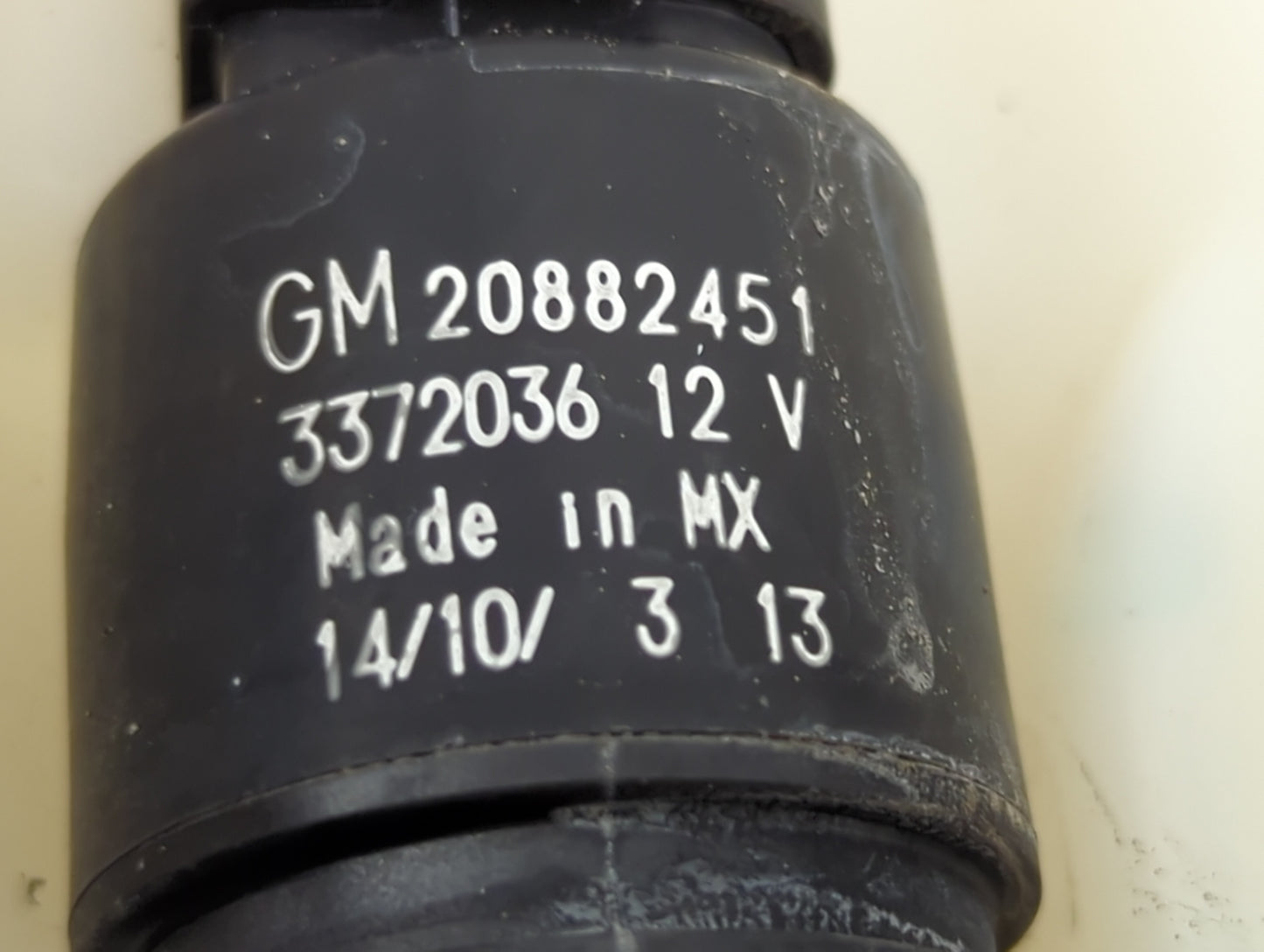 2010-2017 Chevrolet Equinox Windshield Washer Fluid Reservoir Bottle Oem - Oemusedautoparts1.com