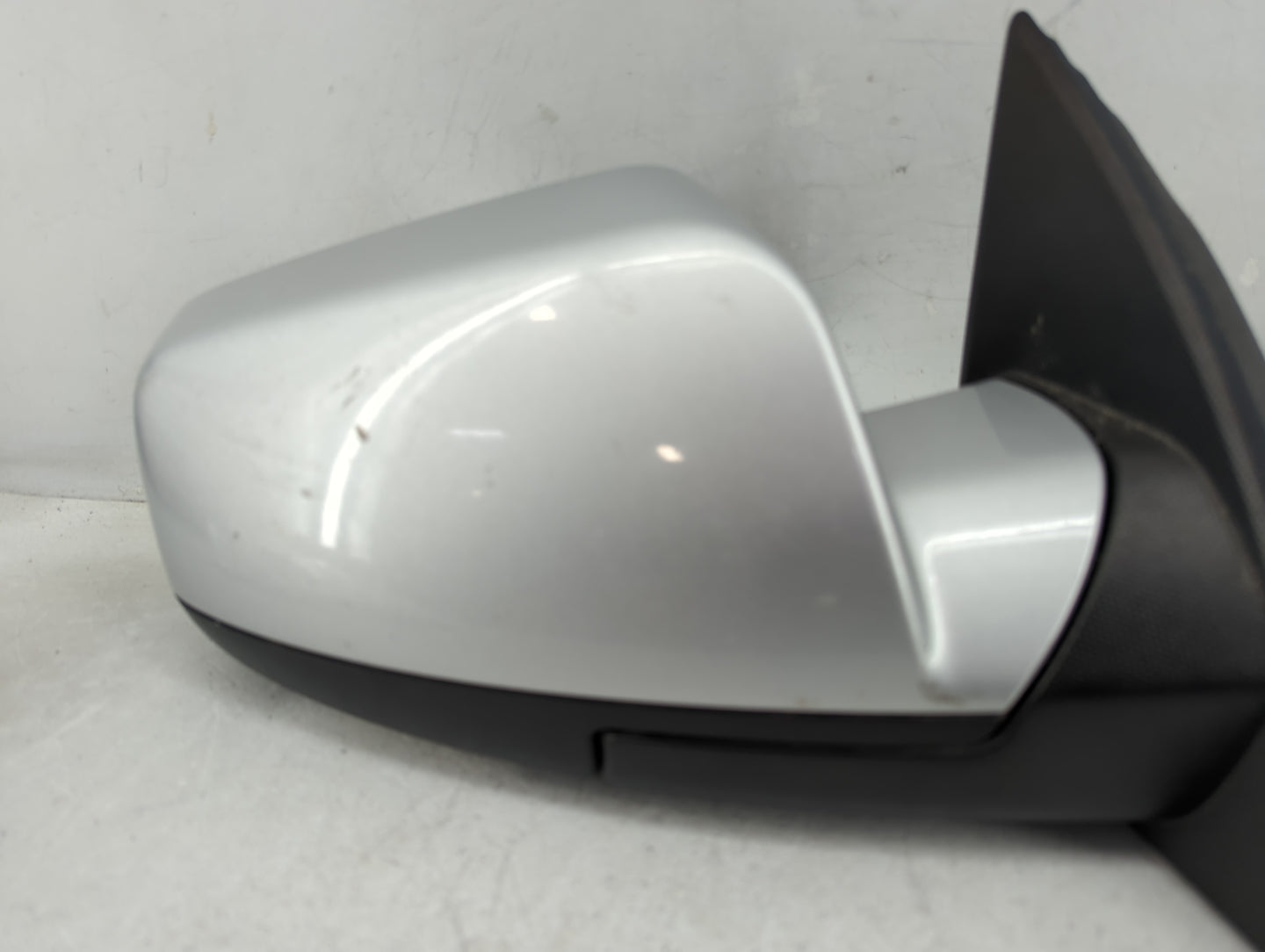 2015-2017 Chevrolet Equinox Passenger Side View Mirror - Right Door Mirror OEM Used - Oemusedautoparts1.com