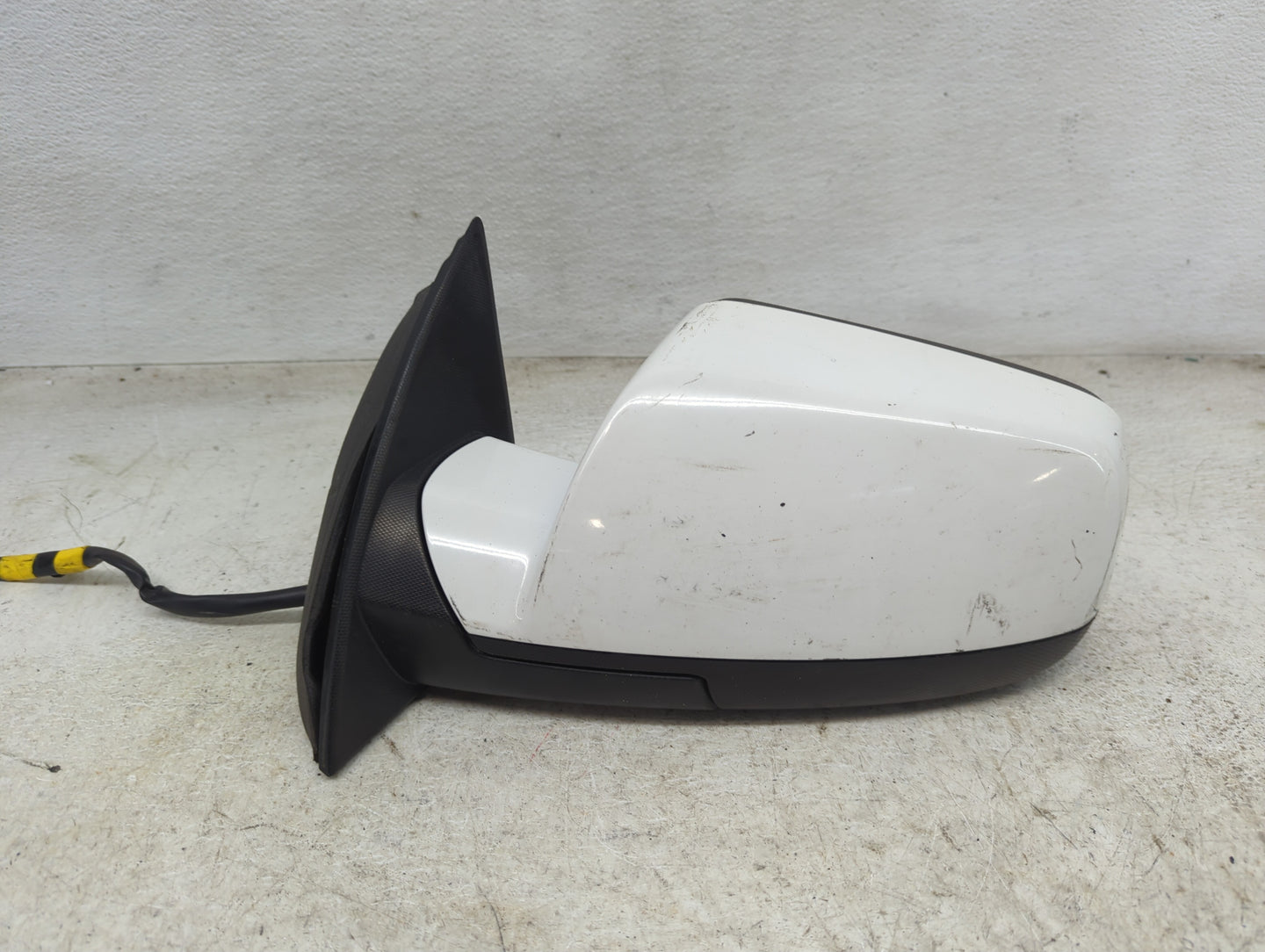2015-2017 Chevrolet Equinox Driver Side View Mirror - Left Door Mirror OEM Used - Oemusedautoparts1.com