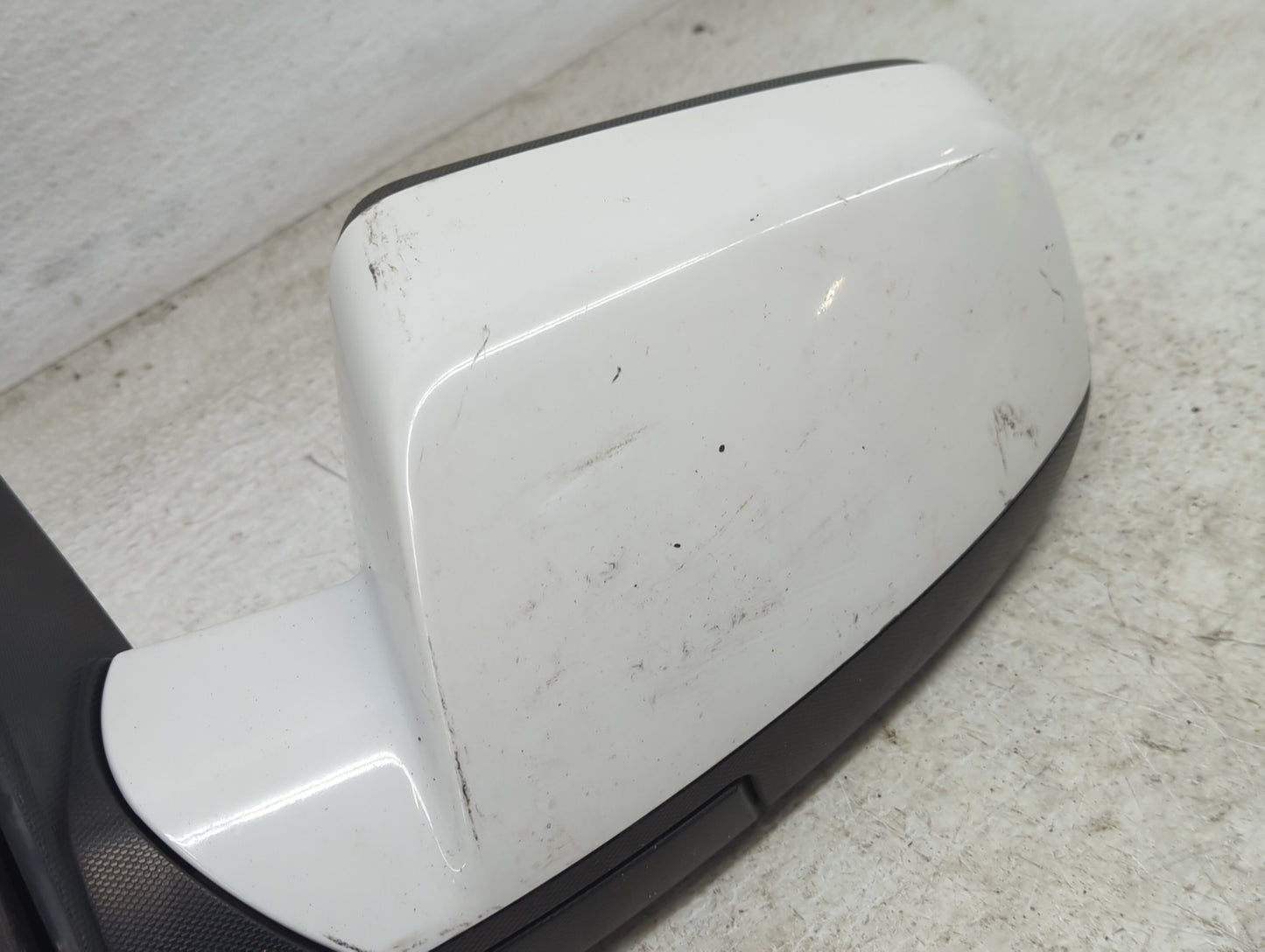 2015-2017 Chevrolet Equinox Driver Side View Mirror - Left Door Mirror OEM Used - Oemusedautoparts1.com