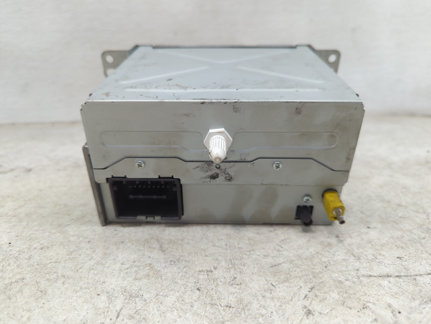 2013-2015 Chevrolet Equinox Radio AM FM Cd Player Receiver Replacement P/N:22976137 Fits Fits 2013 2014 2015 2016 OEM Used A