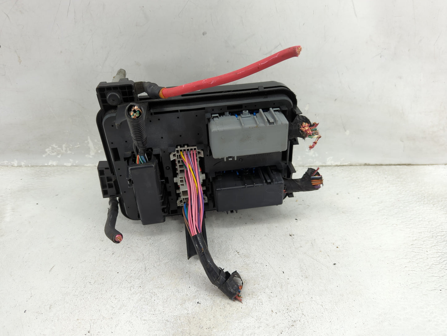 2013-2016 Chevrolet Equinox Fusebox Fuse Box Panel Relay Module Fits Fits 2013 2014 2015 2016 OEM Used Auto Parts - Oemuseda