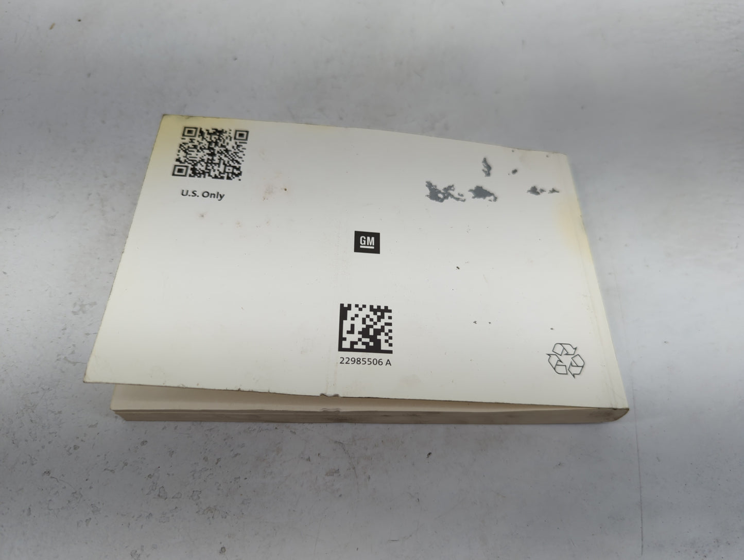2015 Chevrolet Equinox Owners Manual Book Guide P/N:22985506 OEM Used Auto Parts - Oemusedautoparts1.com