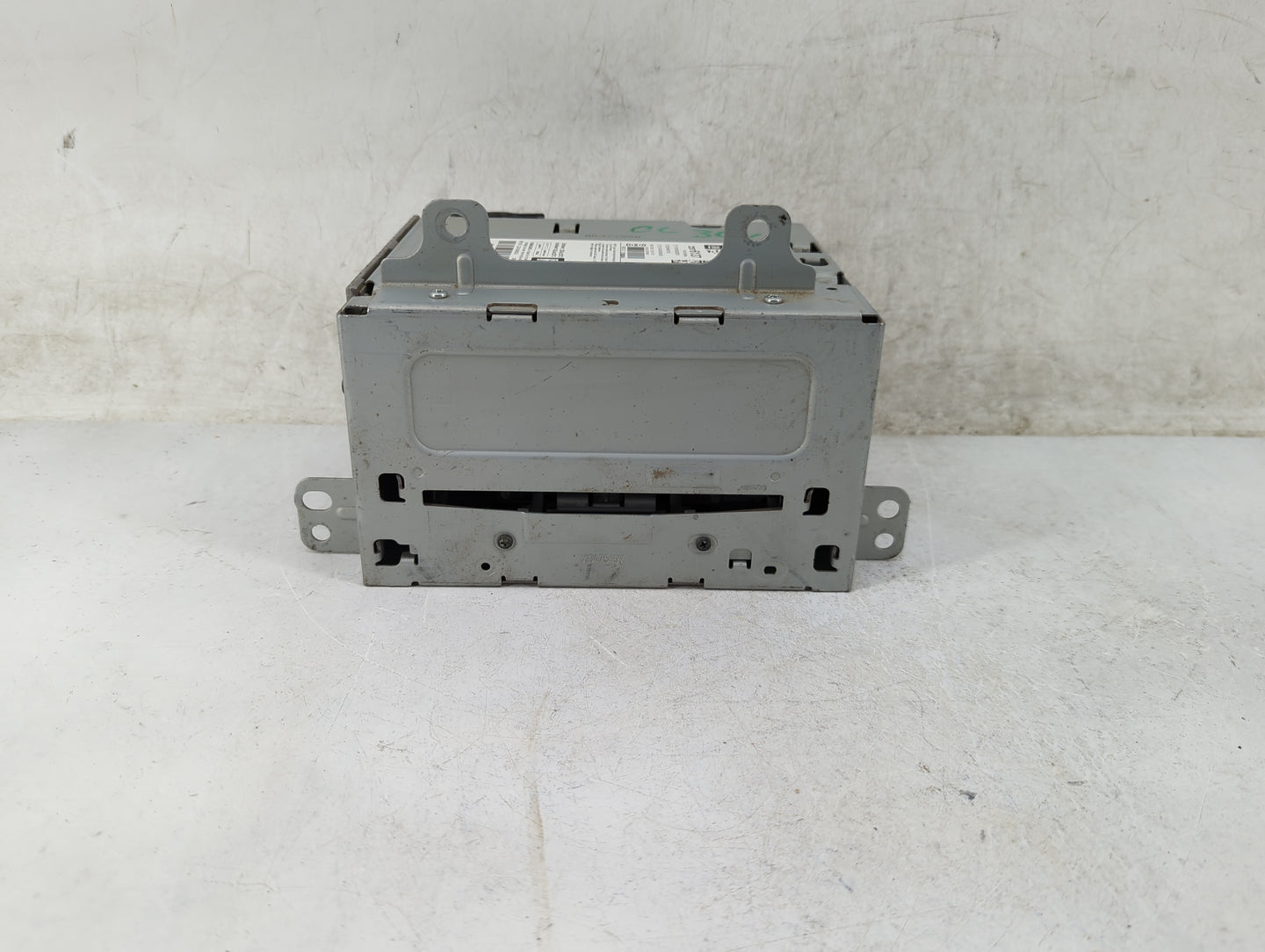2014-2015 Chevrolet Equinox Radio AM FM Cd Player Receiver Replacement P/N:22976137 Fits Fits 2014 2015 2016 2017 OEM Used A