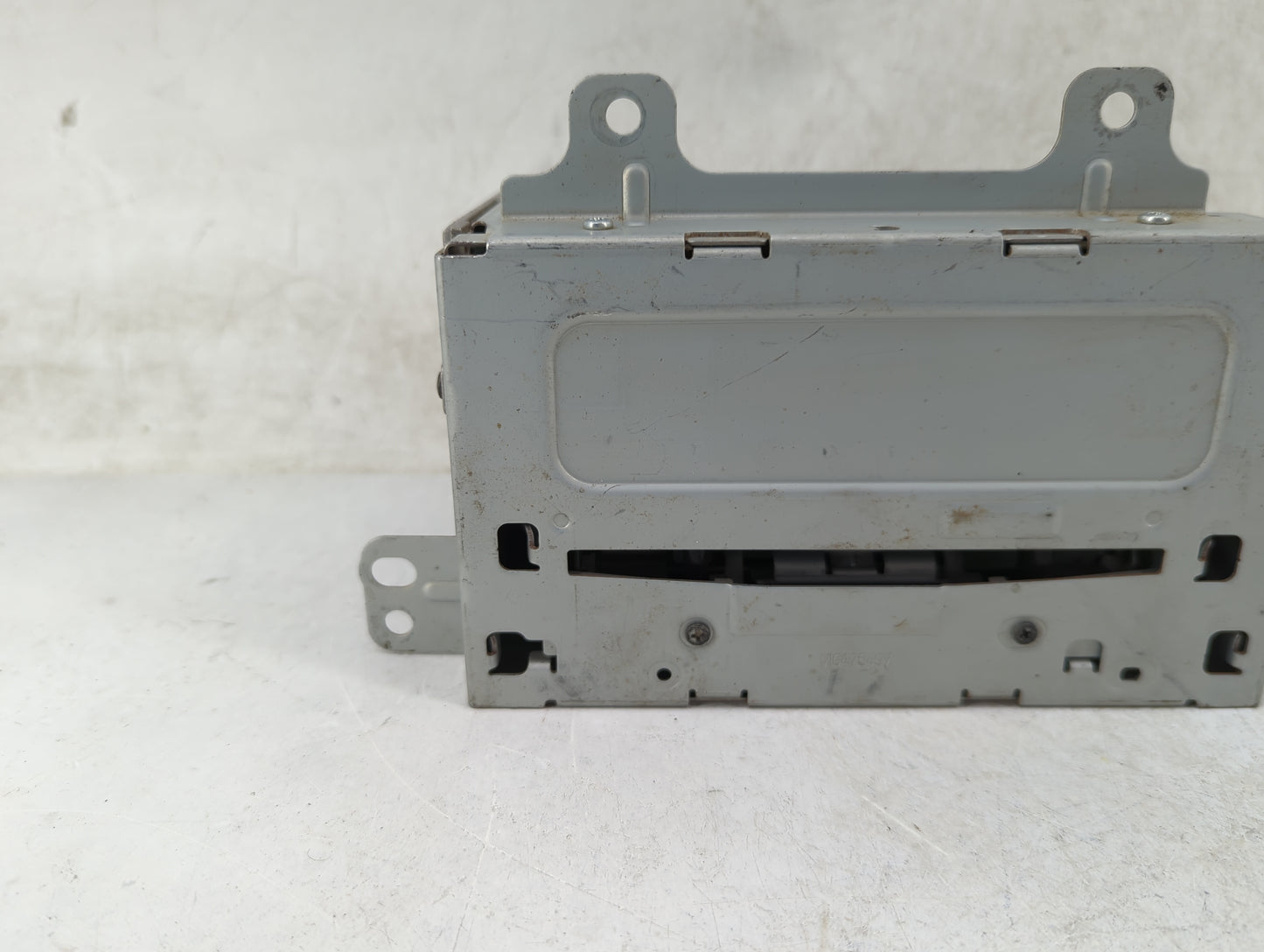 2014-2015 Chevrolet Equinox Radio AM FM Cd Player Receiver Replacement P/N:22976137 Fits Fits 2014 2015 2016 2017 OEM Used A