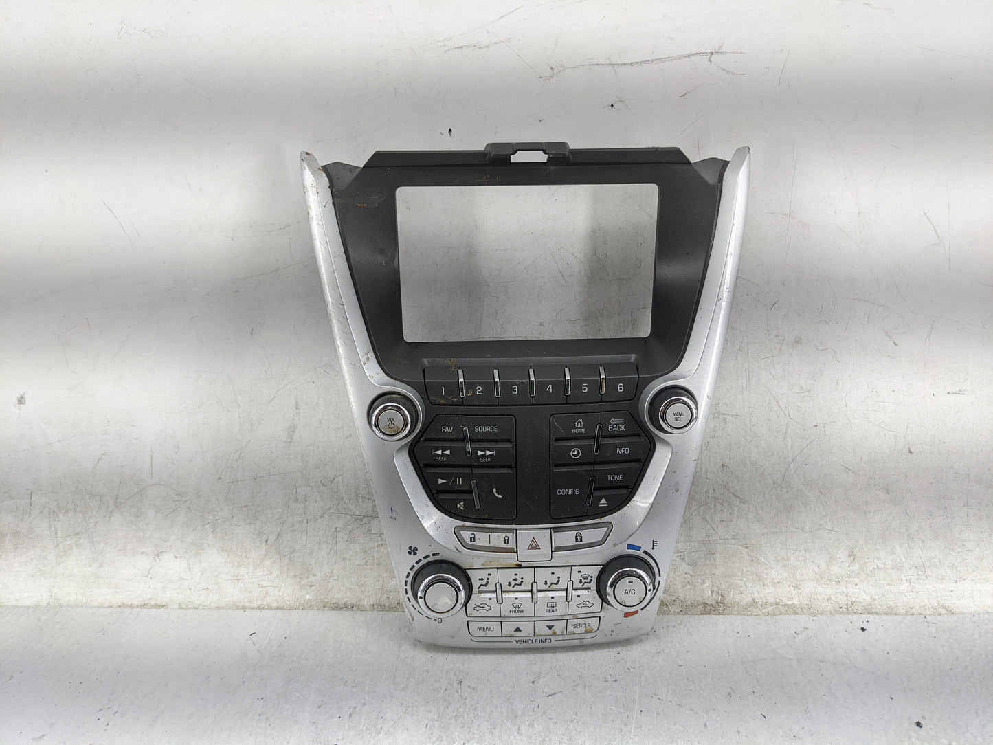 2012-2015 Chevrolet Equinox Radio Control Panel 1468296 - Oemusedautoparts1.com