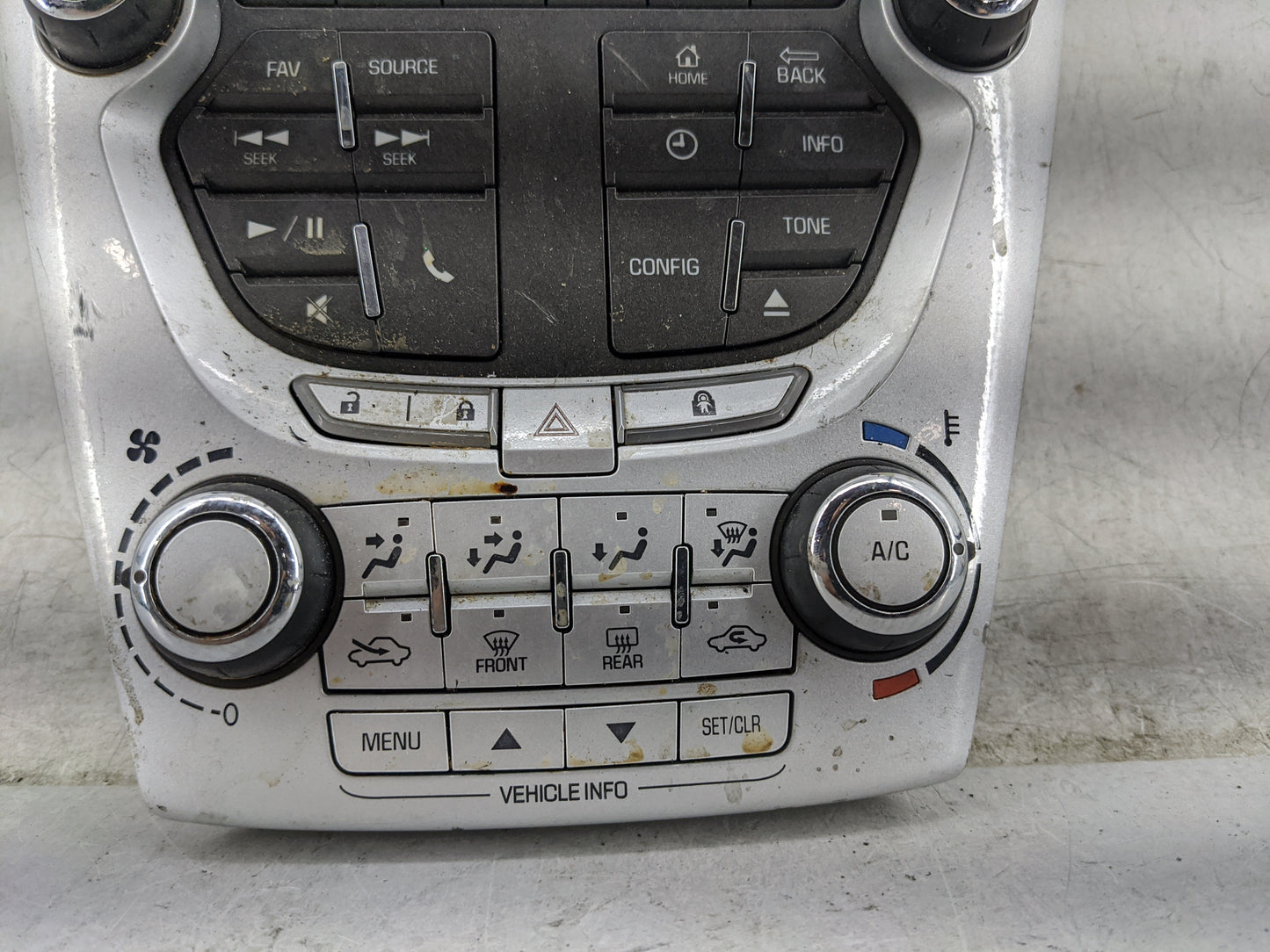 2012-2015 Chevrolet Equinox Radio Control Panel 1468296 - Oemusedautoparts1.com