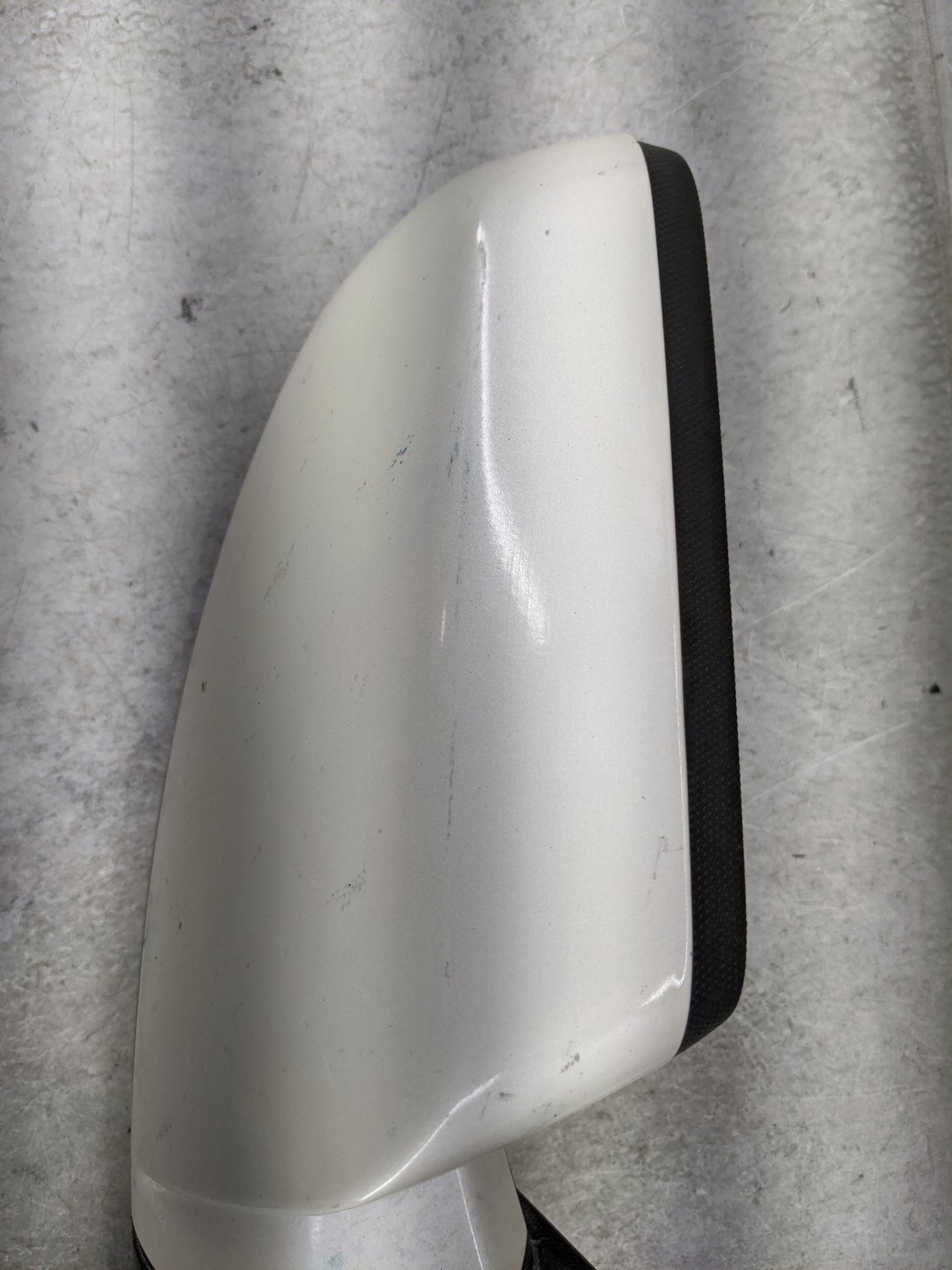 2015-2017 Chevrolet Equinox Passenger Side View Mirror - Right Door Mirror OEM Used - Oemusedautoparts1.com