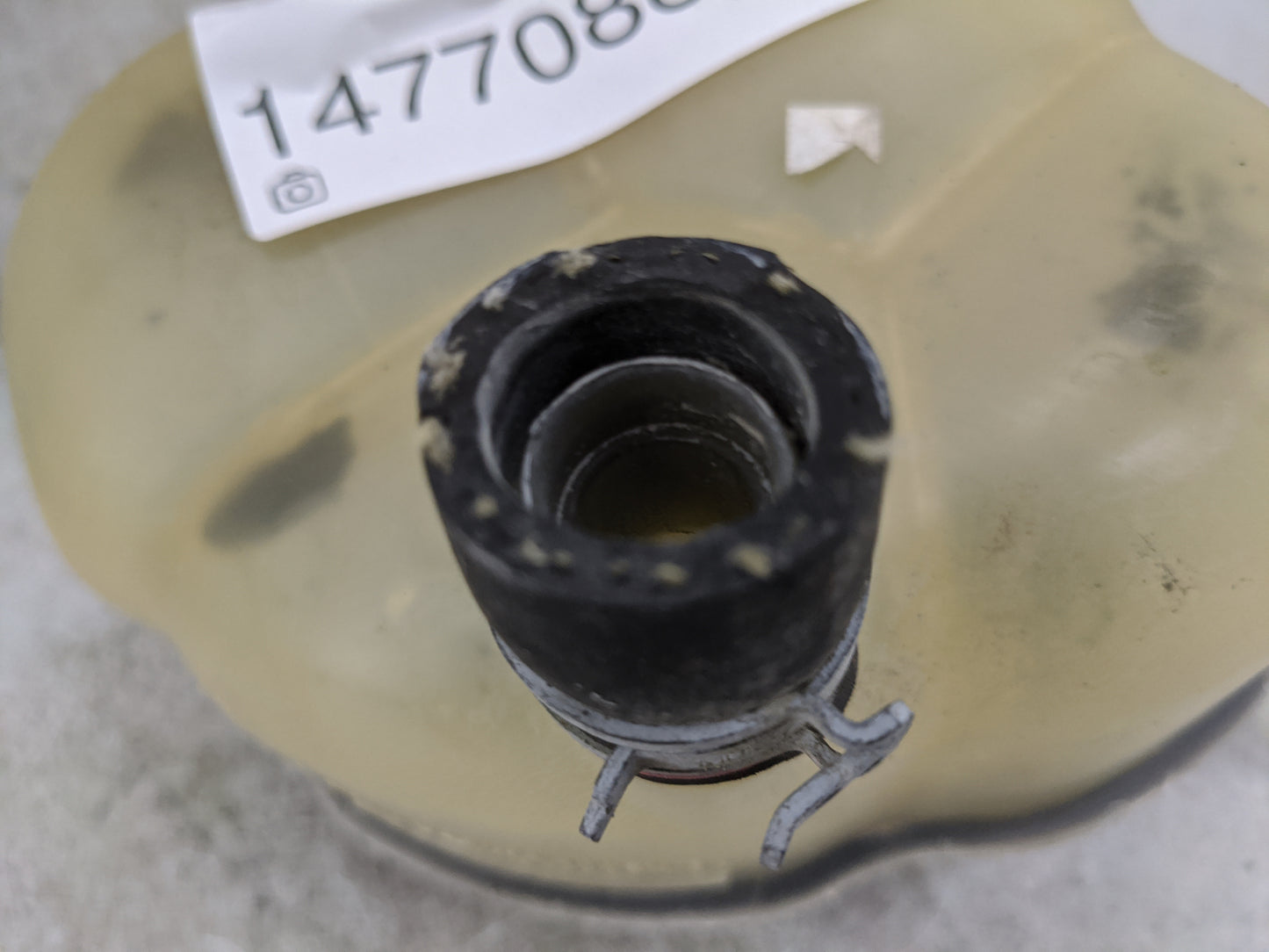 2010 Chevrolet Equinox Radiator Coolant Overflow Expansion Tank Bottle 1477088 - Oemusedautoparts1.com