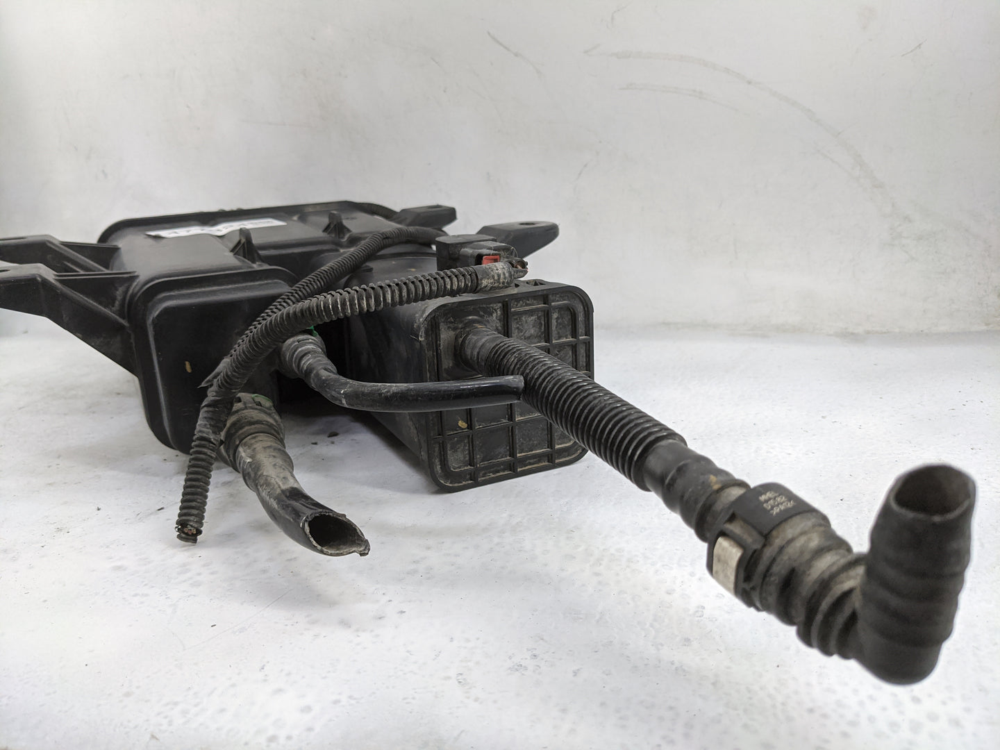 2015 Chevrolet Equinox Fuel Vapor Charcoal Canister - Oemusedautoparts1.com
