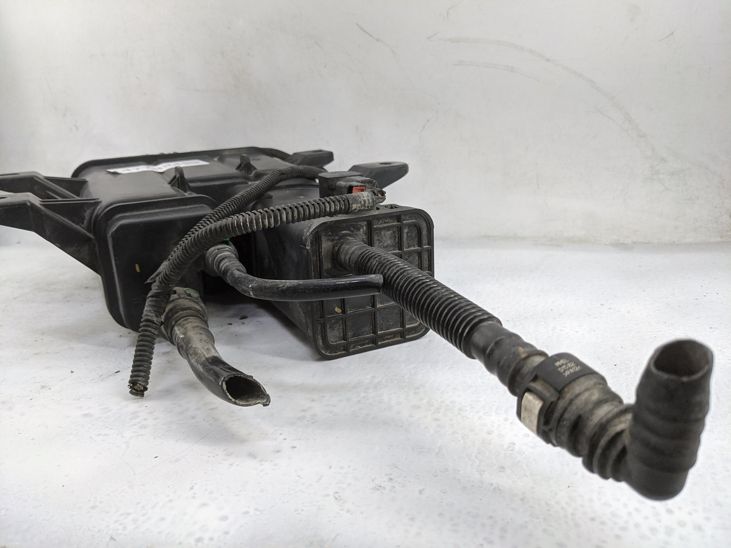 2015 Chevrolet Equinox Fuel Vapor Charcoal Canister - Oemusedautoparts1.com