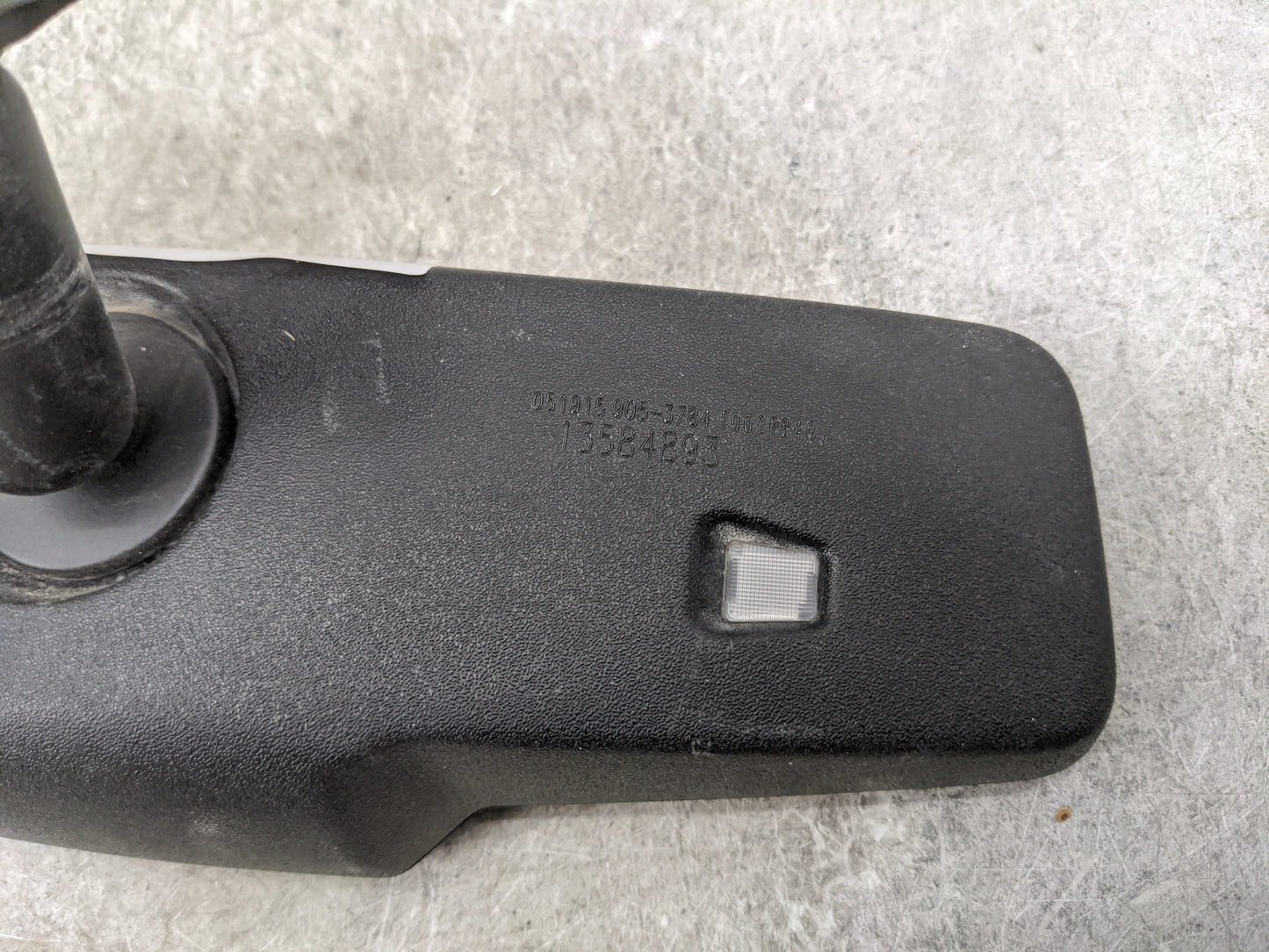 2010-2017 Chevrolet Equinox Interior Rear View Mirror Replacement OEM P/N:E11 026538 GNTX-858 Fits OEM Used Auto Parts - Oem