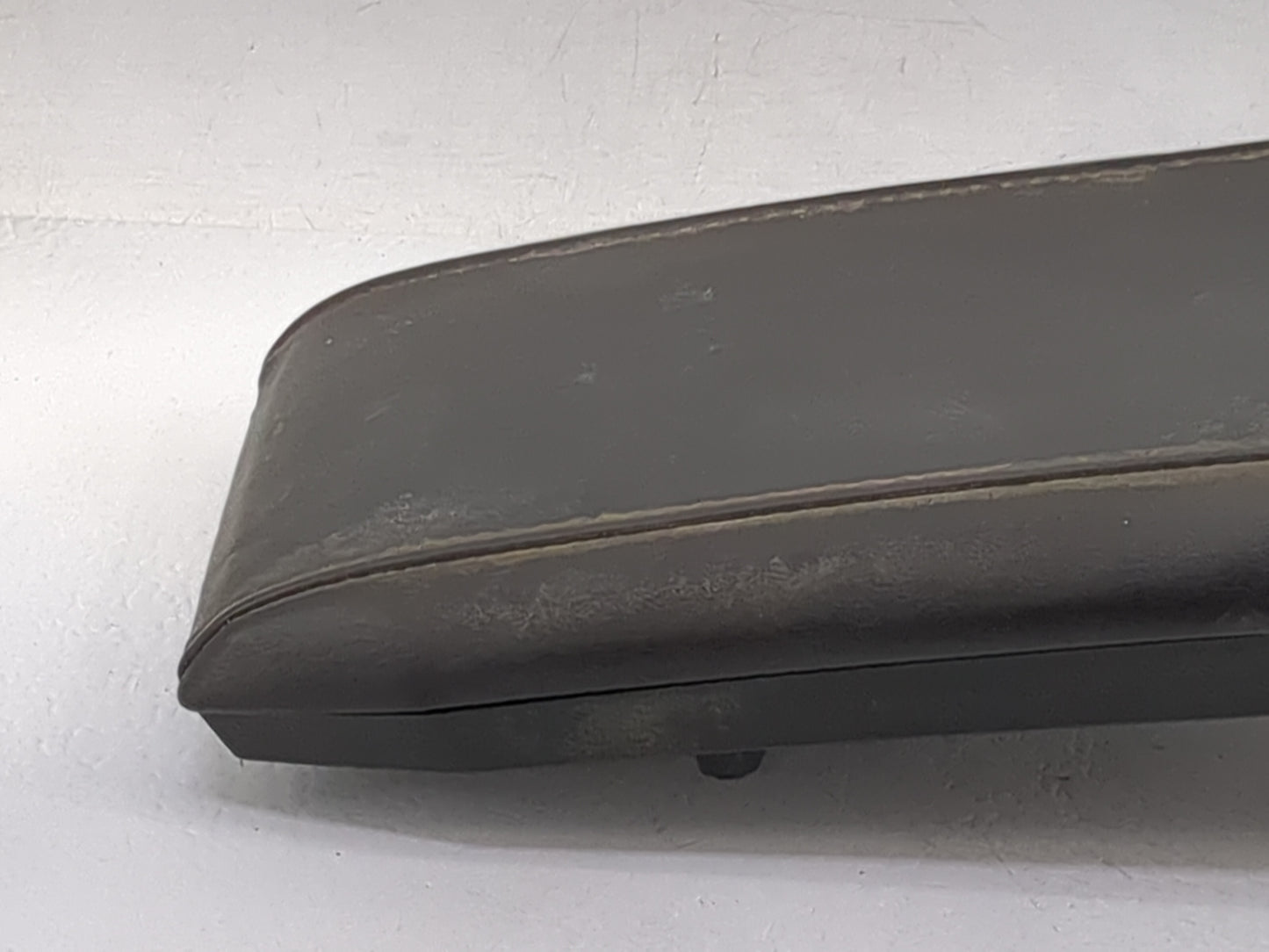 2015 Chevrolet Equinox Center Console Armrest Cover Lid Fits OEM Used Auto Parts - Oemusedautoparts1.com