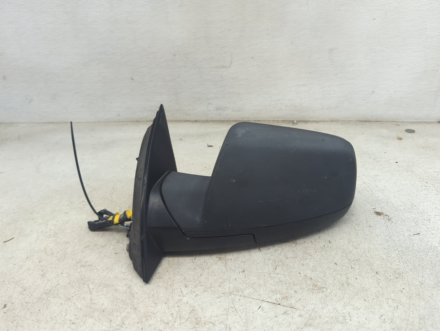 2015 Chevrolet Equinox Driver Side View Mirror - Left Door Mirror OEM Used - Oemusedautoparts1.com