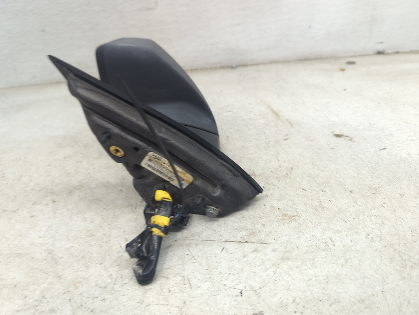 2015 Chevrolet Equinox Driver Side View Mirror - Left Door Mirror OEM Used - Oemusedautoparts1.com