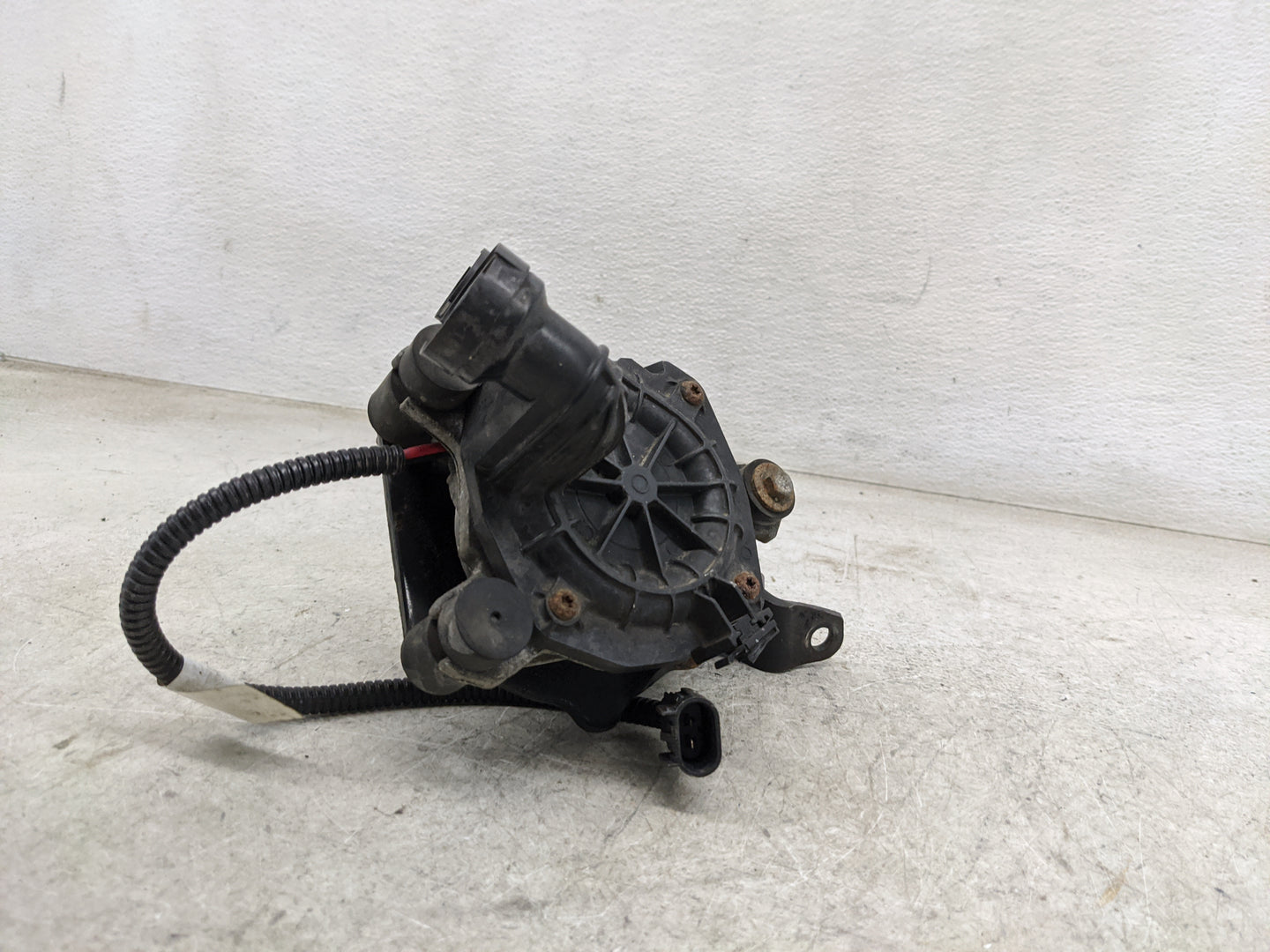 2012-2015 Chevrolet Equinox Air Injection Pump Smog - Oemusedautoparts1.com