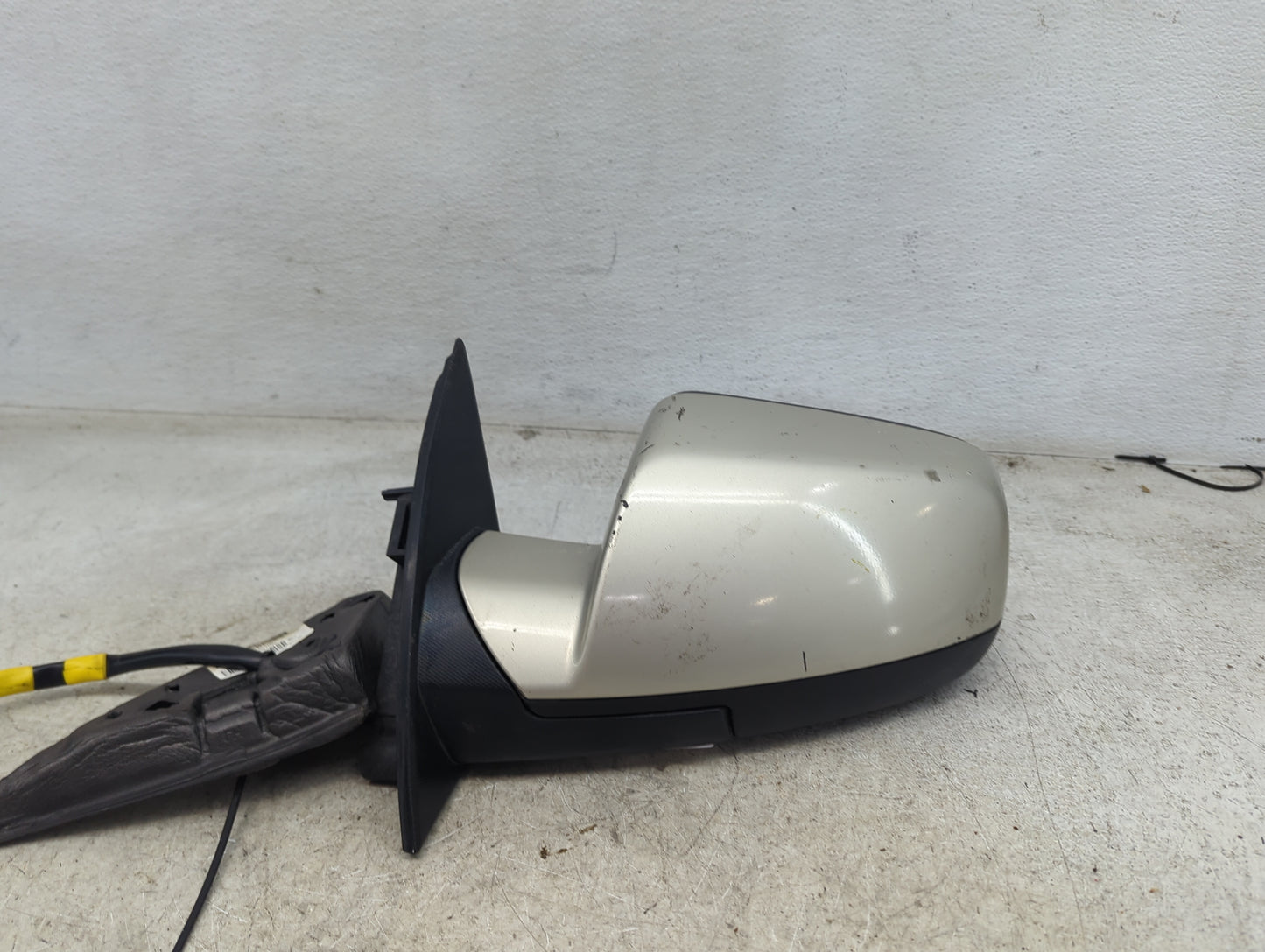 2015-2017 Chevrolet Equinox Driver Side View Mirror - Left Door Mirror OEM Used - Oemusedautoparts1.com
