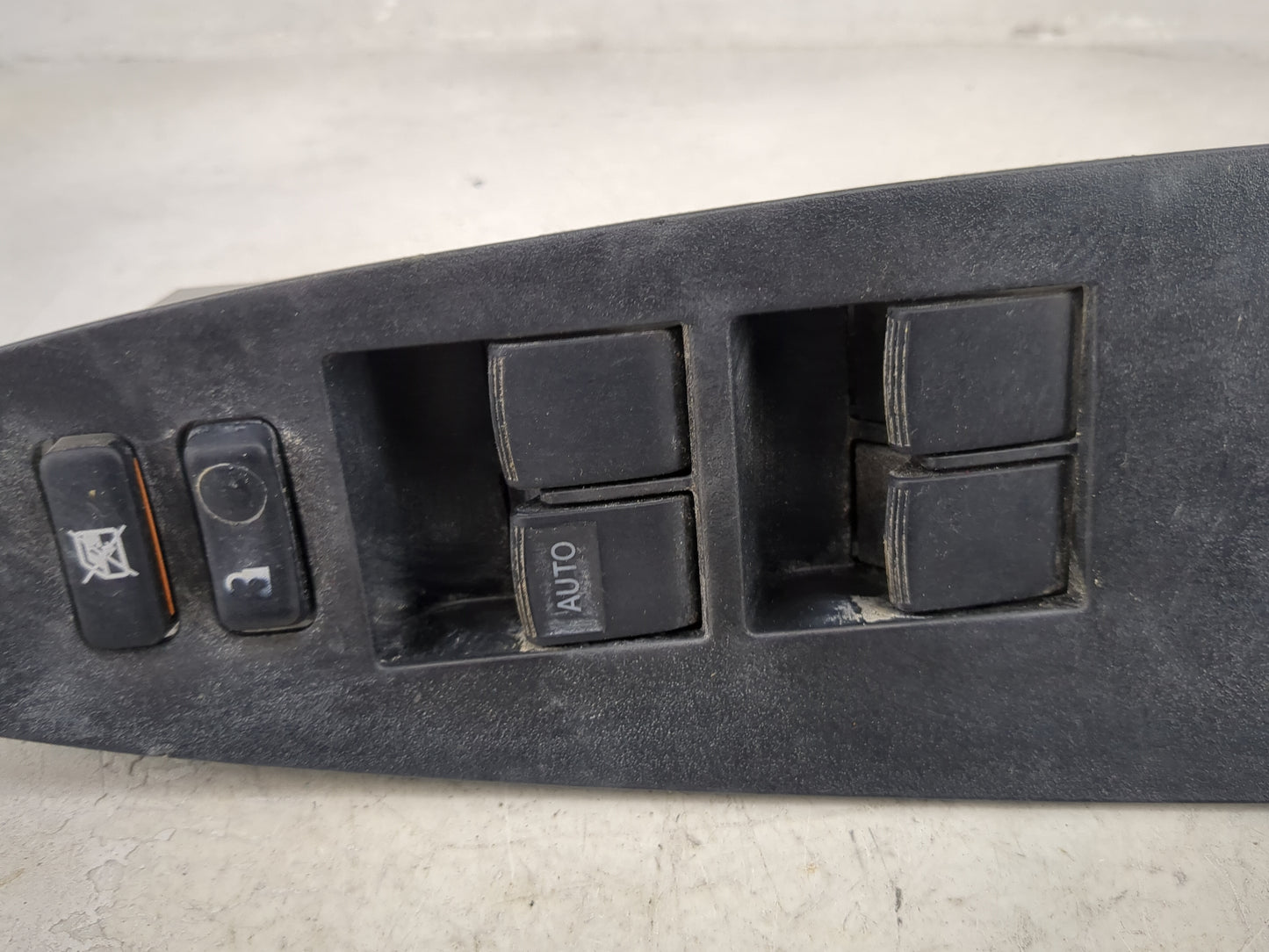 2012-2017 Chevrolet Equinox Master Power Window Switch Replacement Driver Side Left P/N:74232-42070 Fits OEM Used Auto Parts