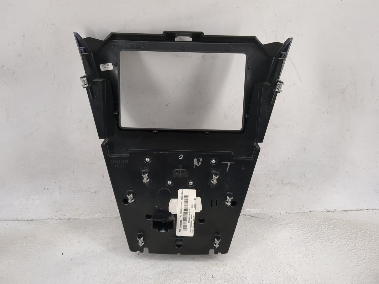 2015 Chevrolet Equinox Radio AM FM Cd Player Receiver Replacement P/N:23450883 90025-511/0004 Fits Fits 2014 2016 2017 OEM U