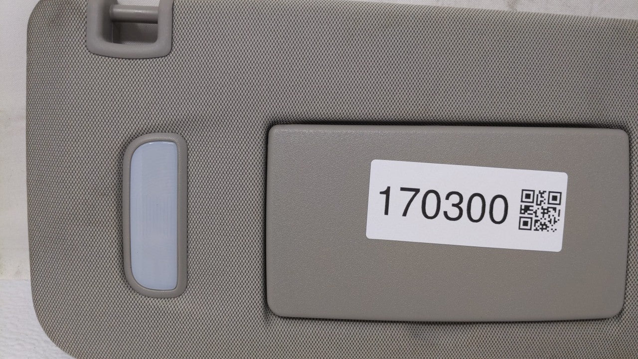 2010-2017 Chevrolet Equinox Sun Visor Shade Replacement Passenger Right Mirror Fits Fits 2010 2011 2012 2013 2014 2015 2016 