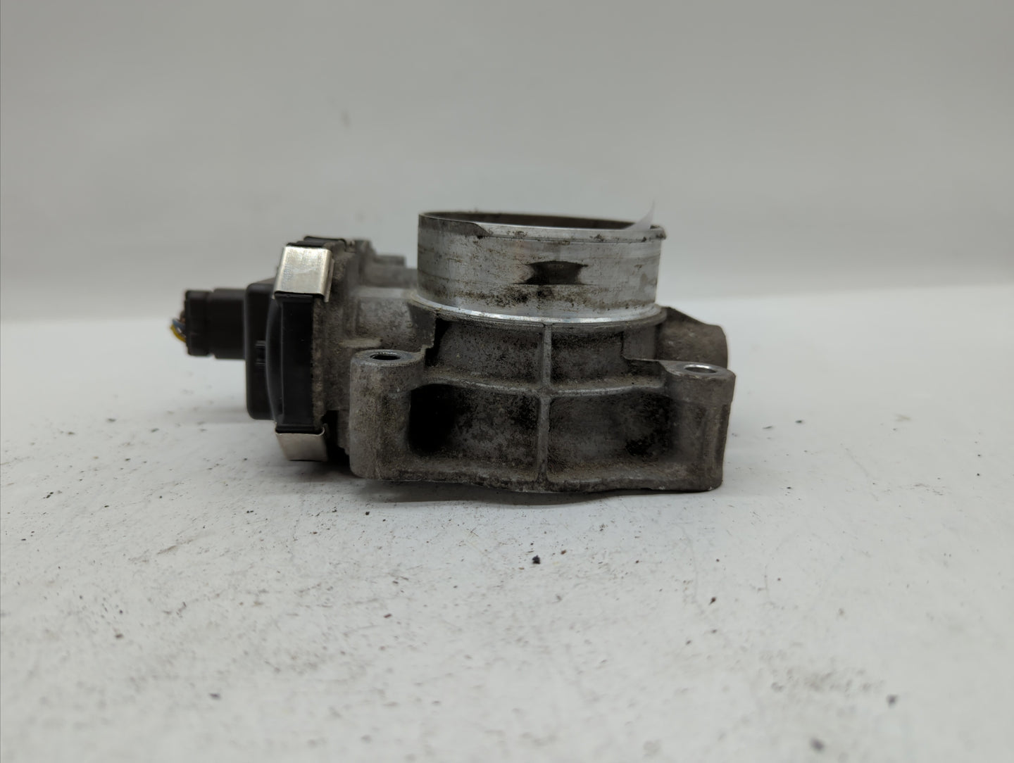 2012-2015 Chevrolet Equinox Throttle Body P/N:12632101CA Fits Fits 2012 2013 2014 2015 OEM Used Auto Parts - Oemusedautopart