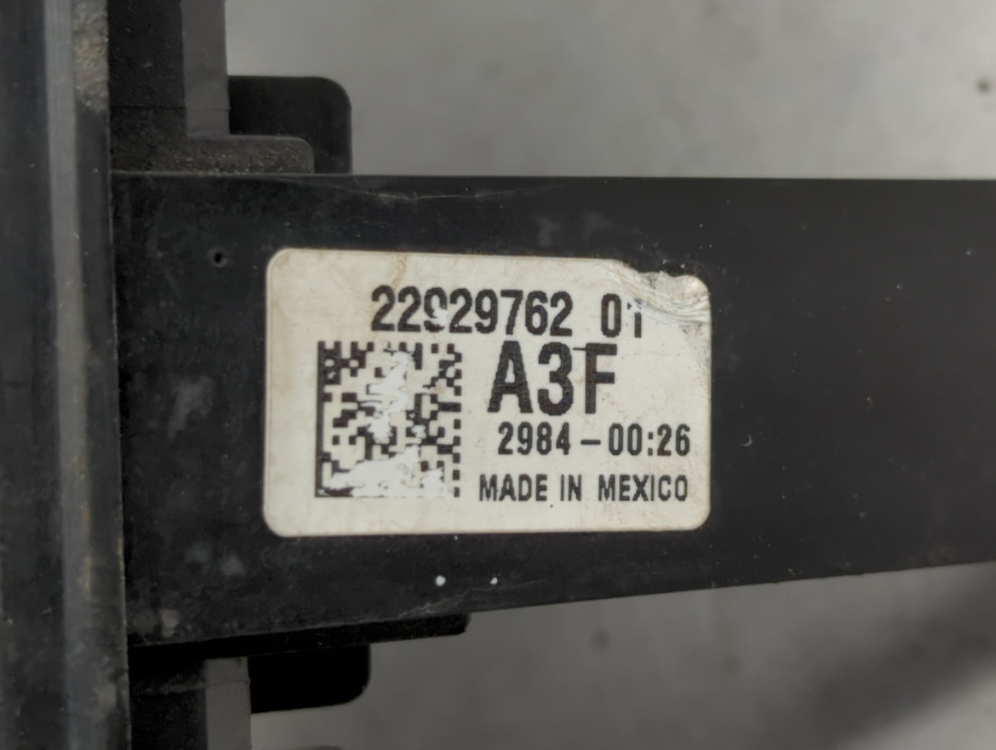 2013-2015 Chevrolet Equinox Fusebox Fuse Box Panel Relay Module P/N:22929762 22920763 Fits Fits 2013 2014 2015 OEM Used Auto