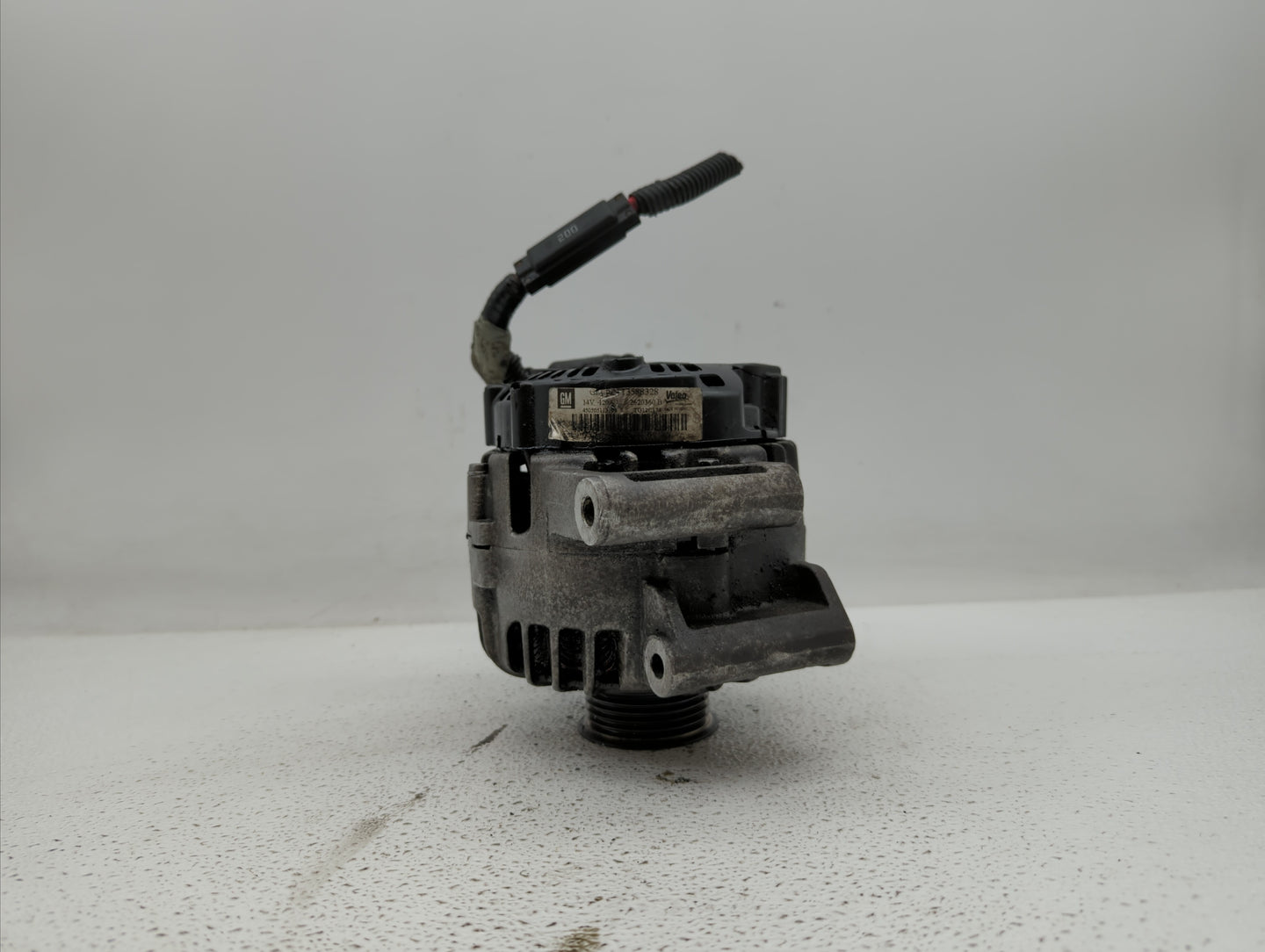 2010-2017 Chevrolet Equinox Alternator Replacement Generator Charging Assembly Engine OEM P/N:13500315 13588328 Fits OEM Use