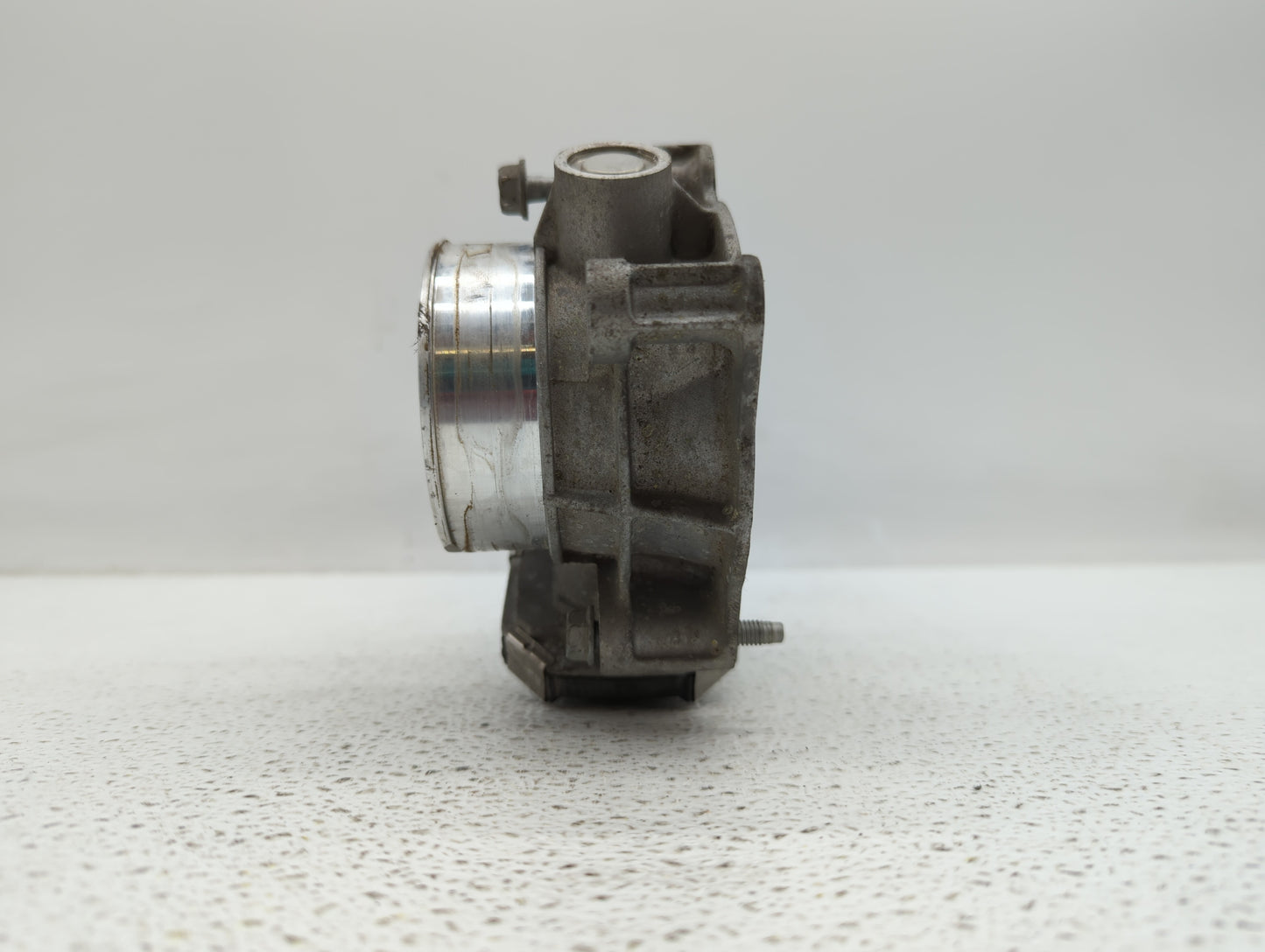 2012-2015 Chevrolet Equinox Throttle Body P/N:12632101CA Fits Fits 2012 2013 2014 2015 OEM Used Auto Parts - Oemusedautopart