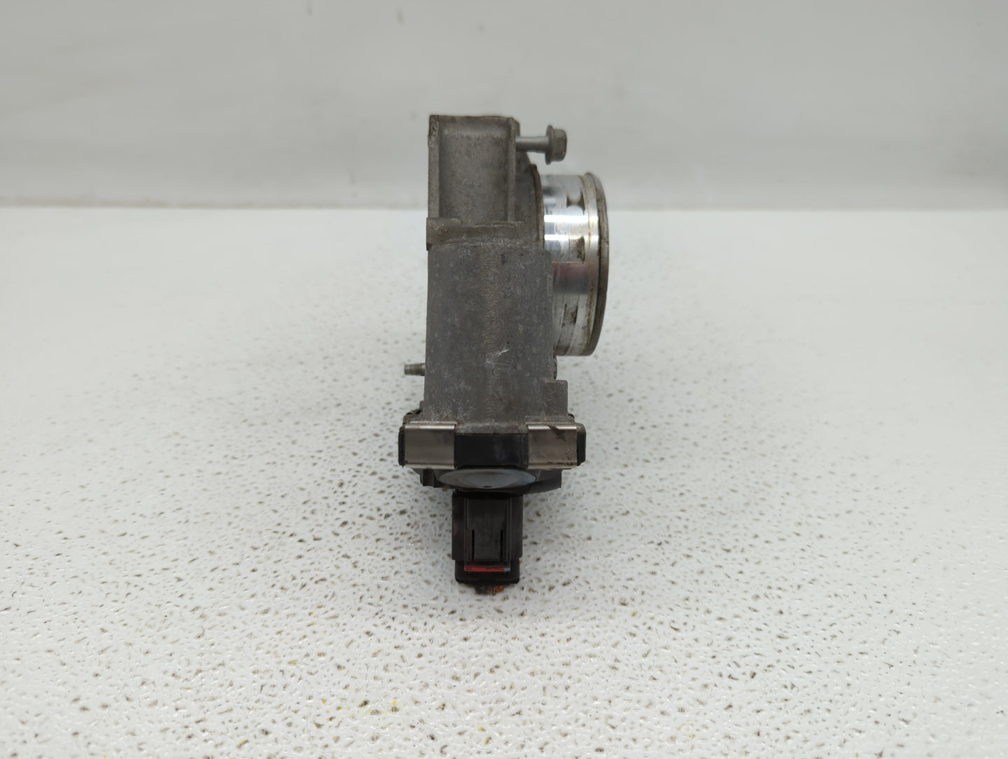 2012-2015 Chevrolet Equinox Throttle Body P/N:12632101CA Fits Fits 2012 2013 2014 2015 OEM Used Auto Parts - Oemusedautopart